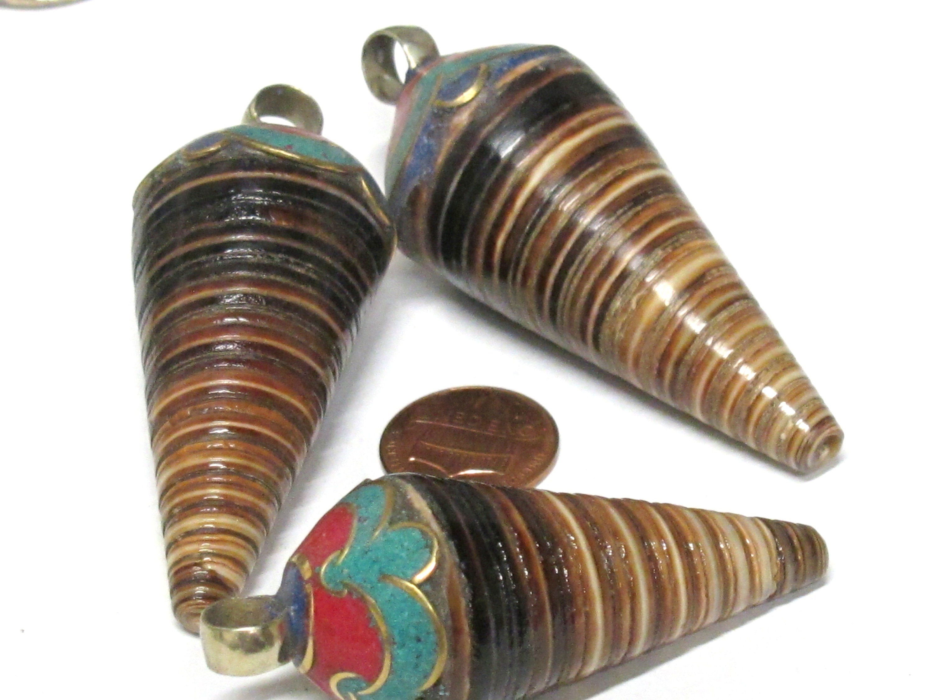 1 Pendant - Ethnic Tibetan Nepal conical shell pendant with brass cap inlaid turquoise - PM417K