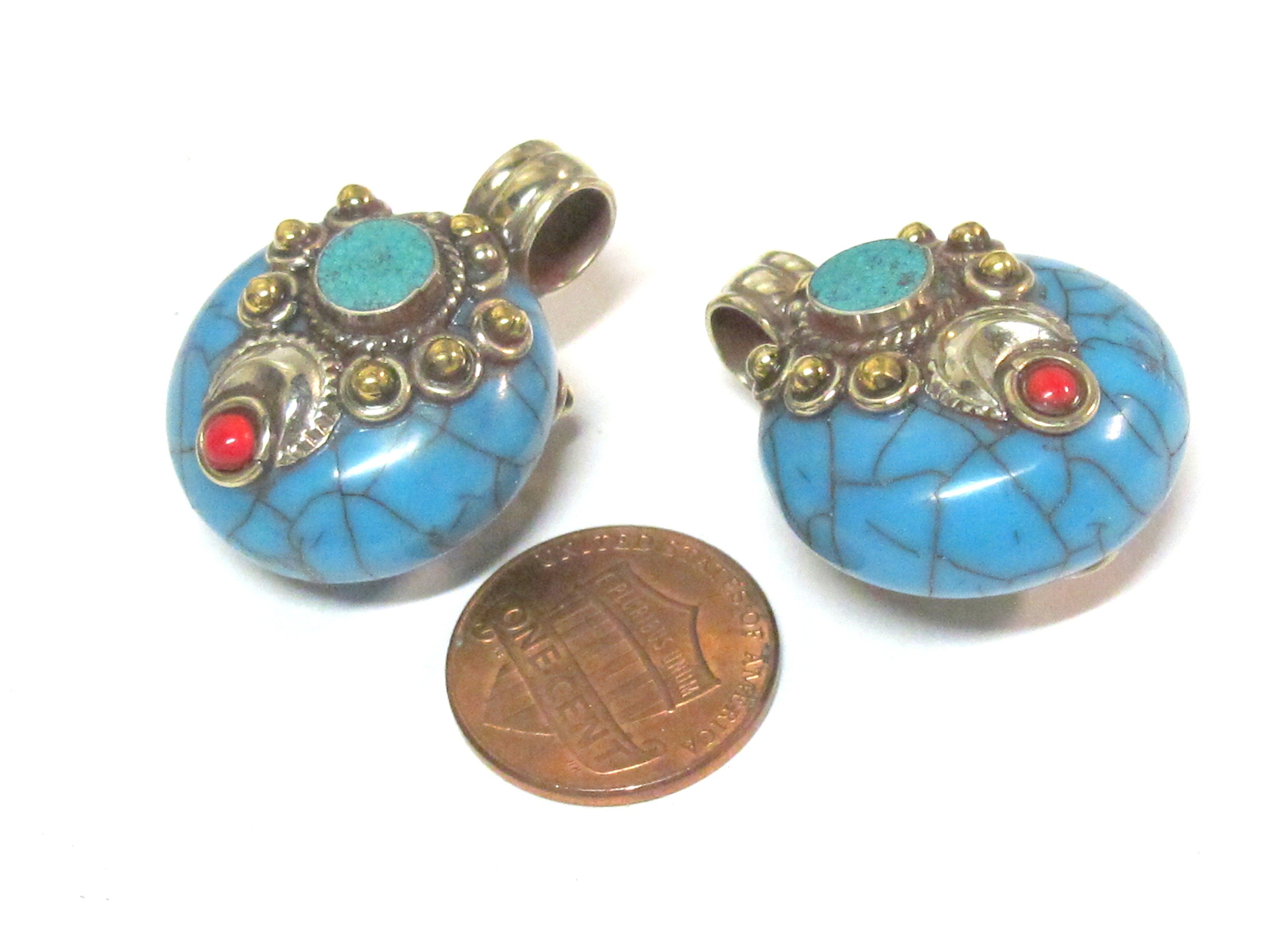 1 pendant - Reversible Tibetan Nepal small size blue color crackle resin pendant with brass and turquoise inlay- PM394C