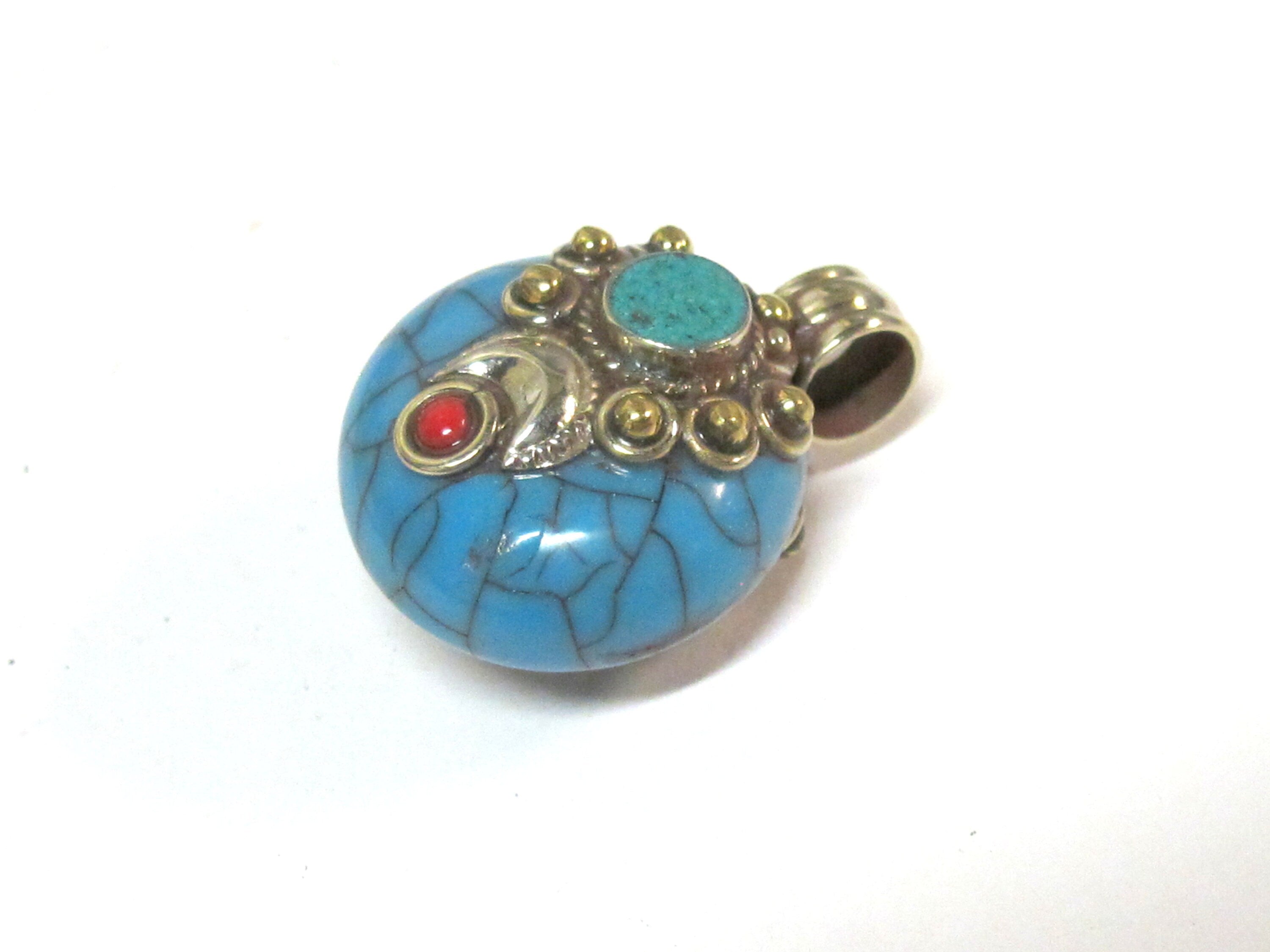 1 pendant - Reversible Tibetan Nepal small size blue color crackle resin pendant with brass and turquoise inlay- PM394C