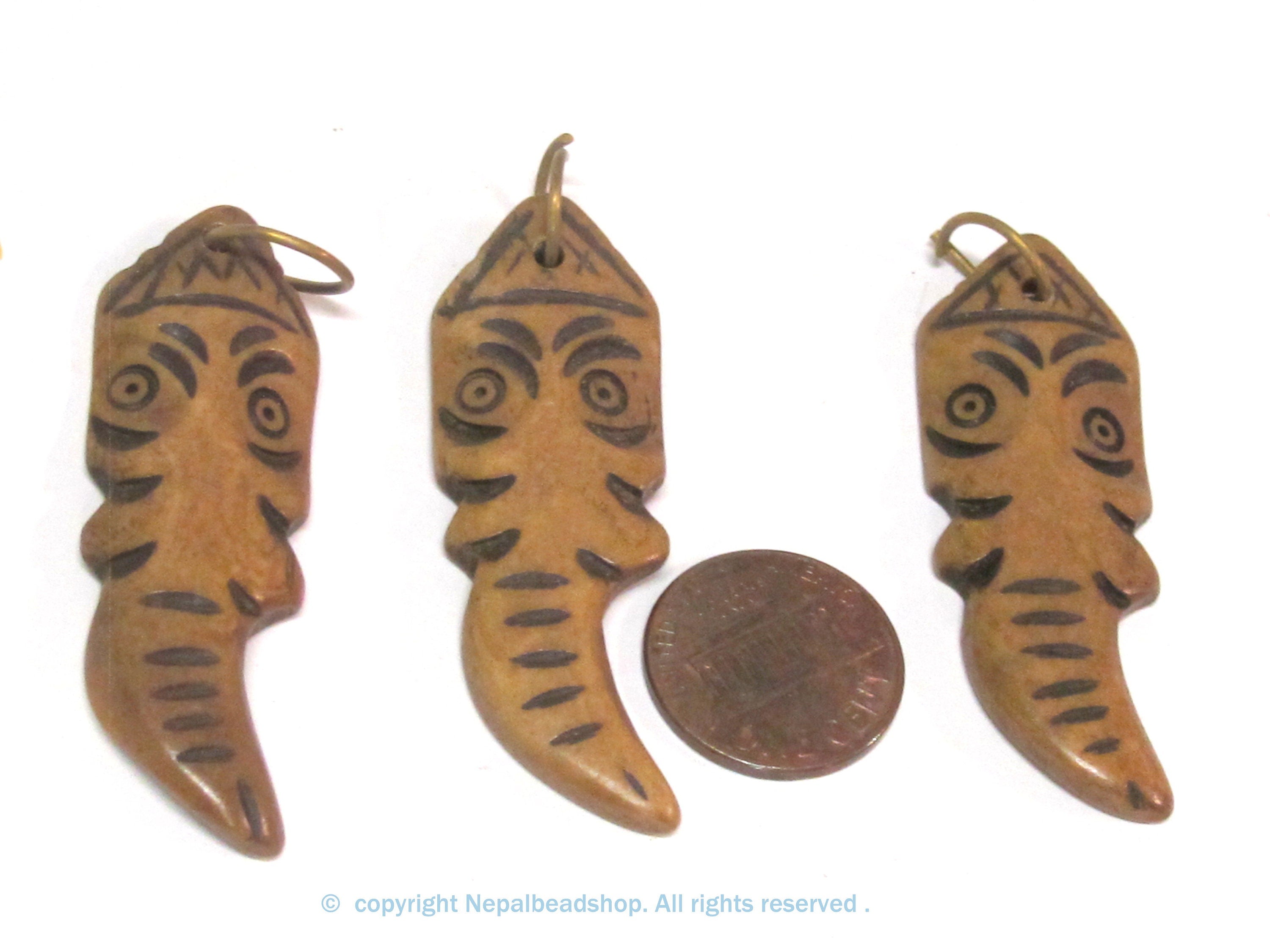 1 Pendant - Ganesha intricately carved recycled cattle recycled cattle bone pendant - PB083K