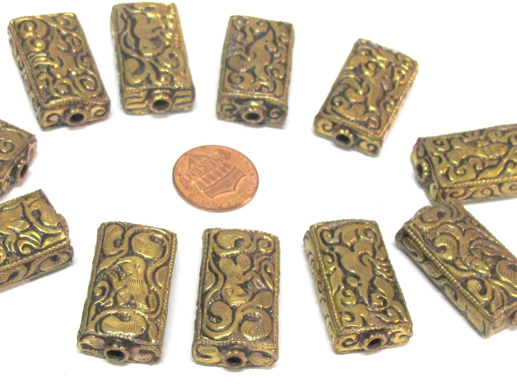 4 beads lot - Rectangular cube shape Tibetan brass repousse random mix floral animal bird carving beads Nepal - BD631K