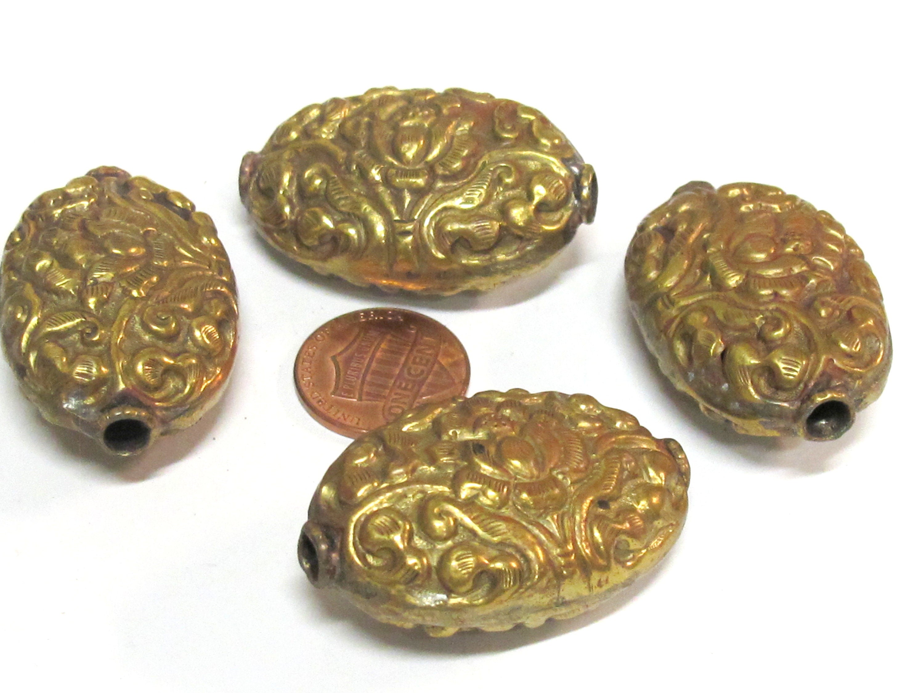 1 Bead Tibetan bead nepal bead tibet bead Large oval shape Tibetan repousse antiqued golden finish Lotus floral design brass bead - BD641K