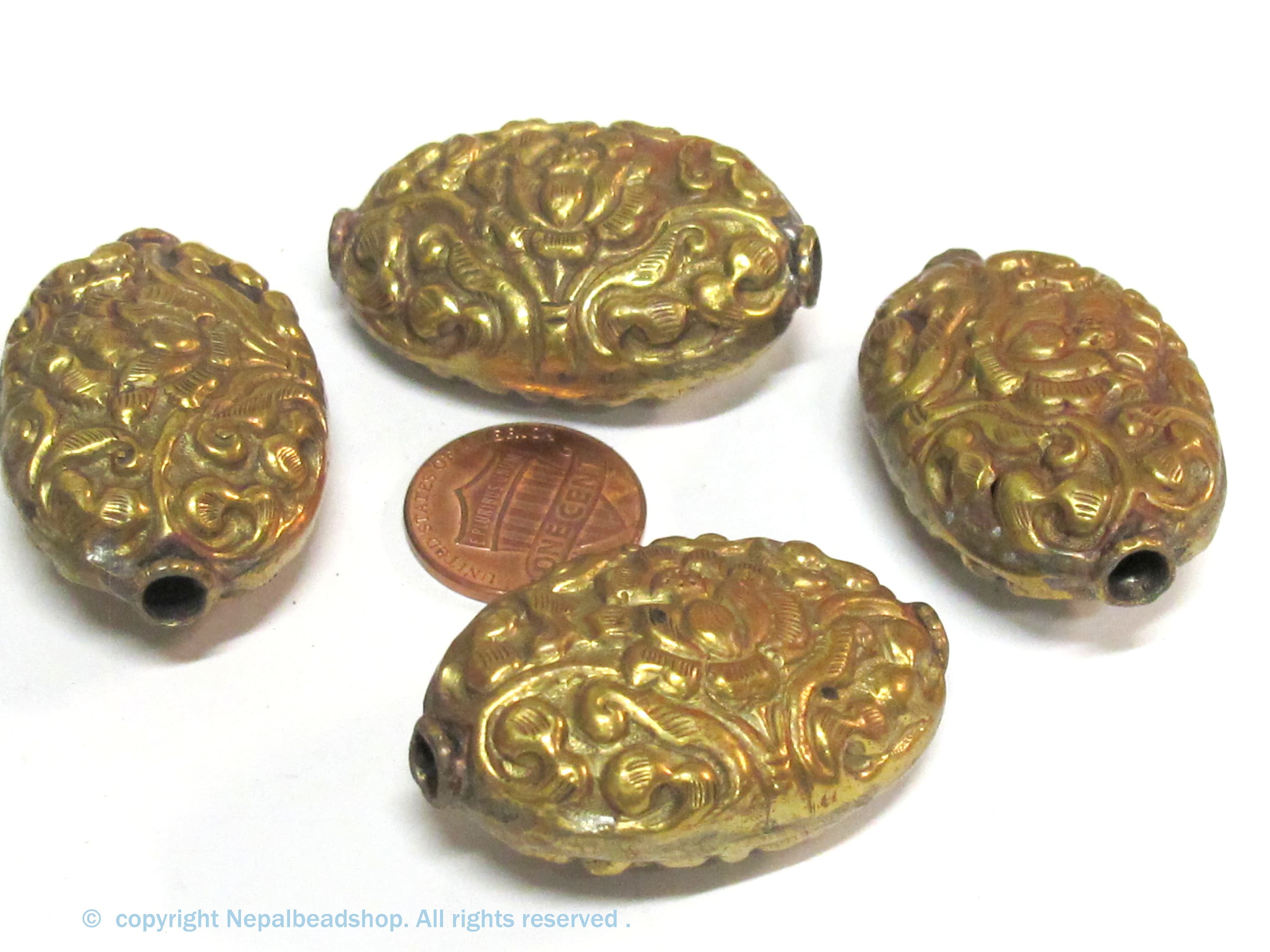 1 Bead Tibetan bead nepal bead tibet bead Large oval shape Tibetan repousse antiqued golden finish Lotus floral design brass bead - BD641K
