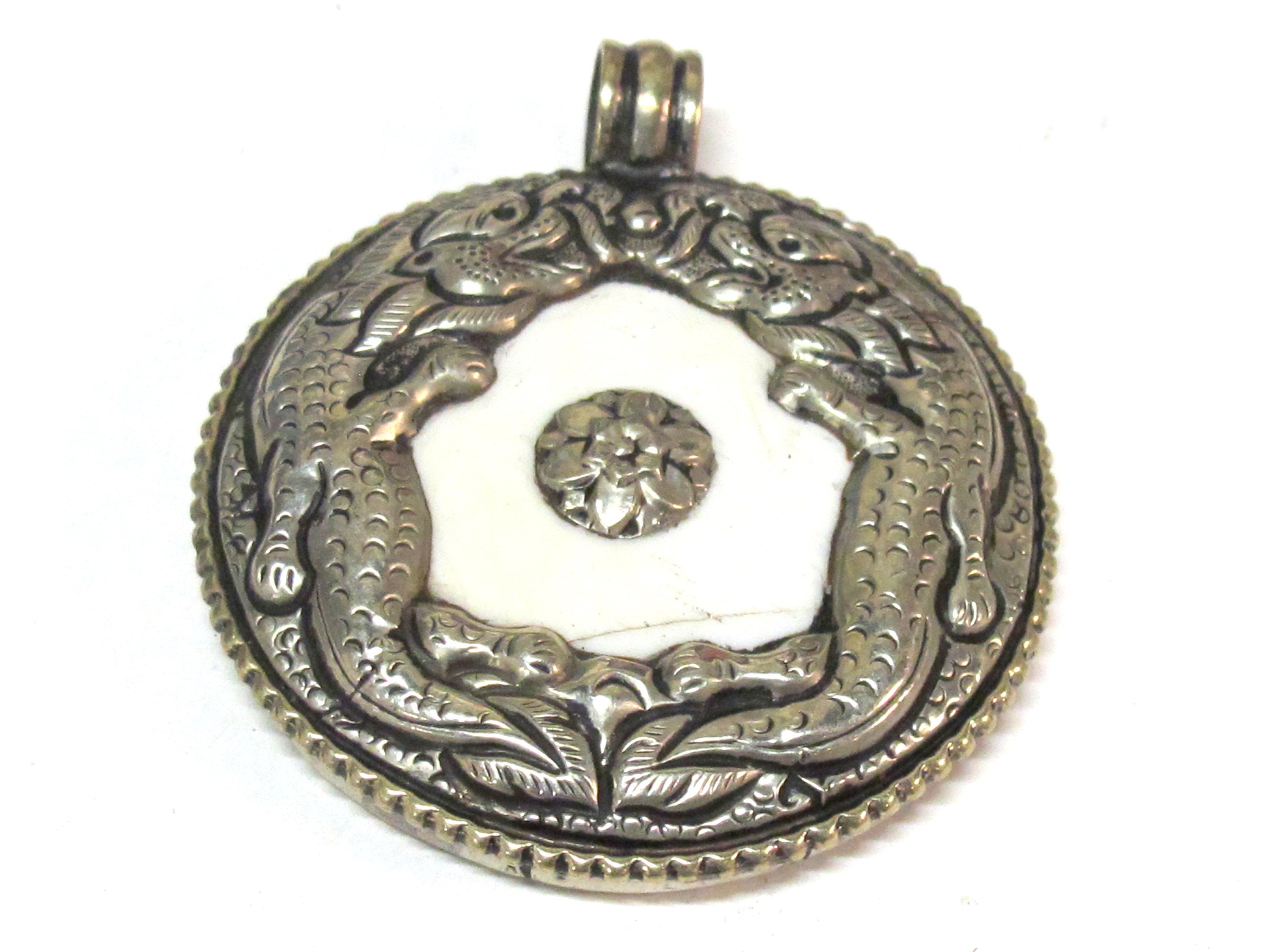 Tibetan pendants - Exotic naga conch shell Tibetan antiqued silver double Dragon Tibetan pendant Nepal - PM246K