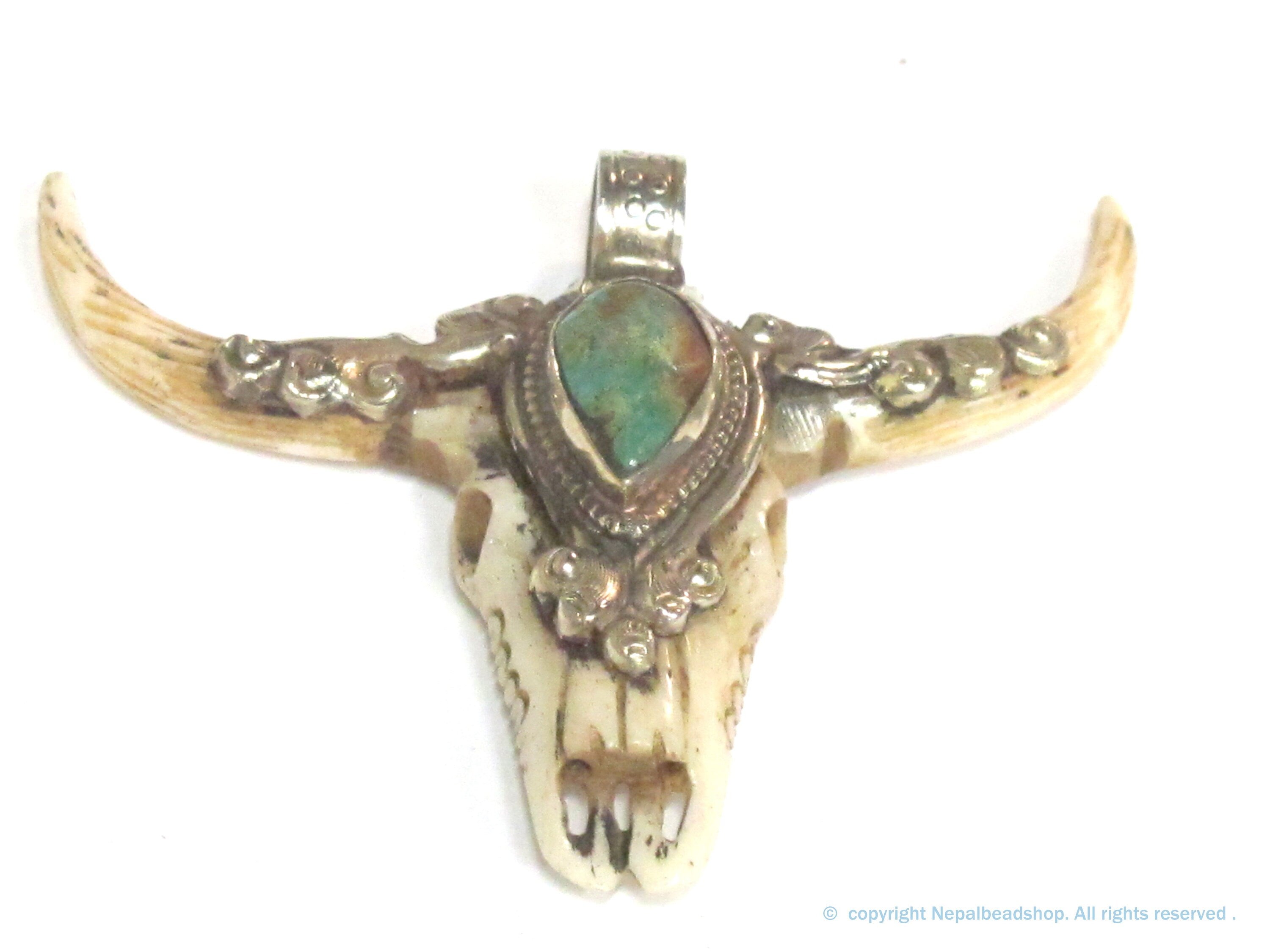 1 Pendant - Large unique gorgeous cattle skull head double horn design bone pendant with turquoise inlay handicraft from Nepal - PB120B