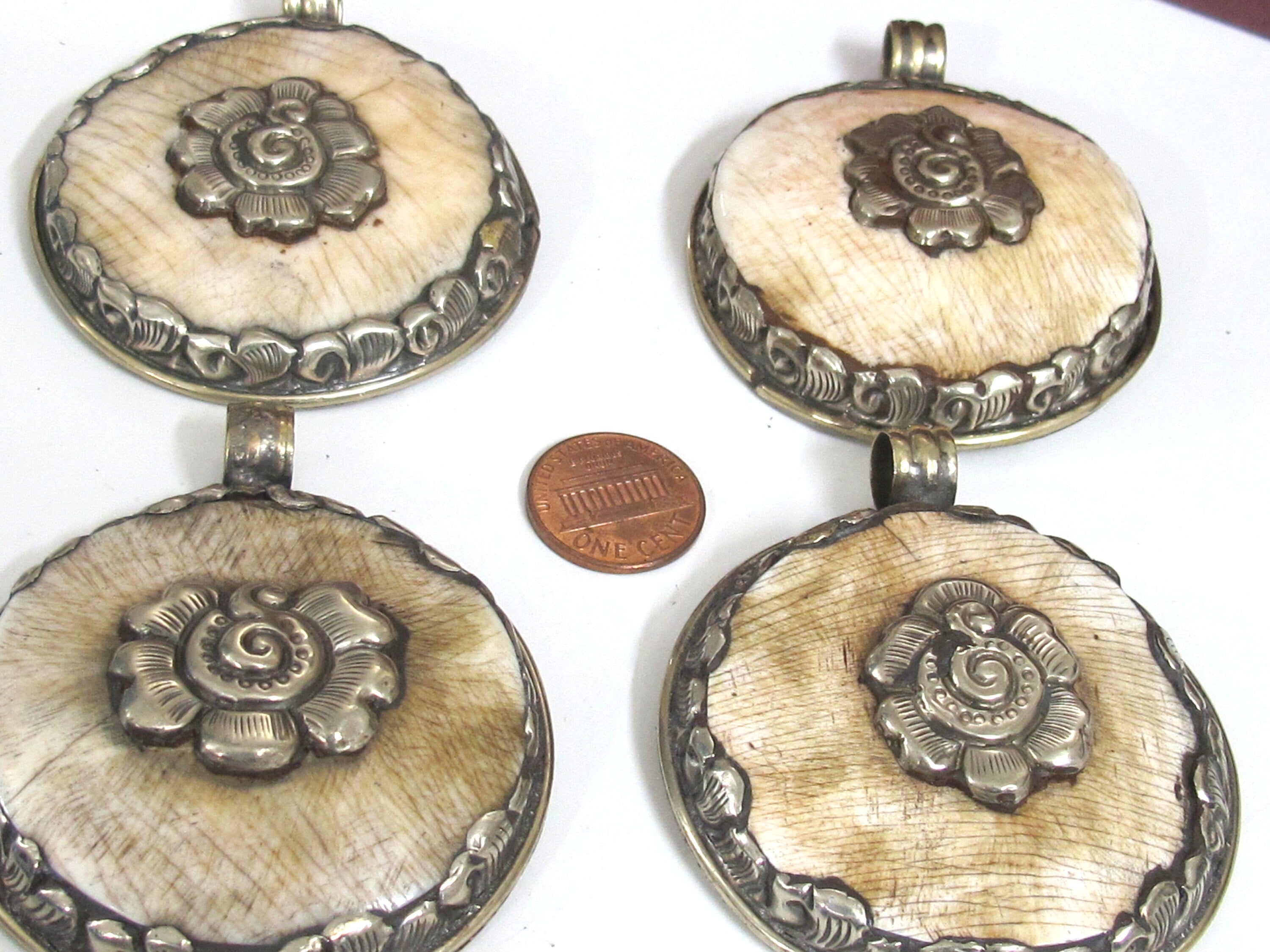 1 pendant - Large Ethnic Tibetan Nepal antiqued silver finish naga conch shell pendant with flower design - PM547G
