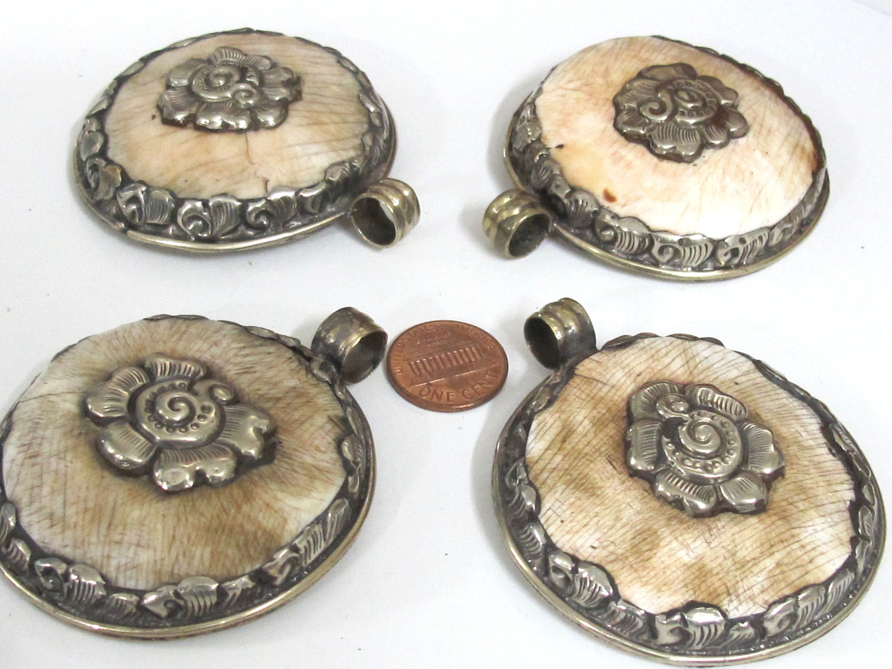 1 pendant - Large Ethnic Tibetan Nepal antiqued silver finish naga conch shell pendant with flower design - PM547G
