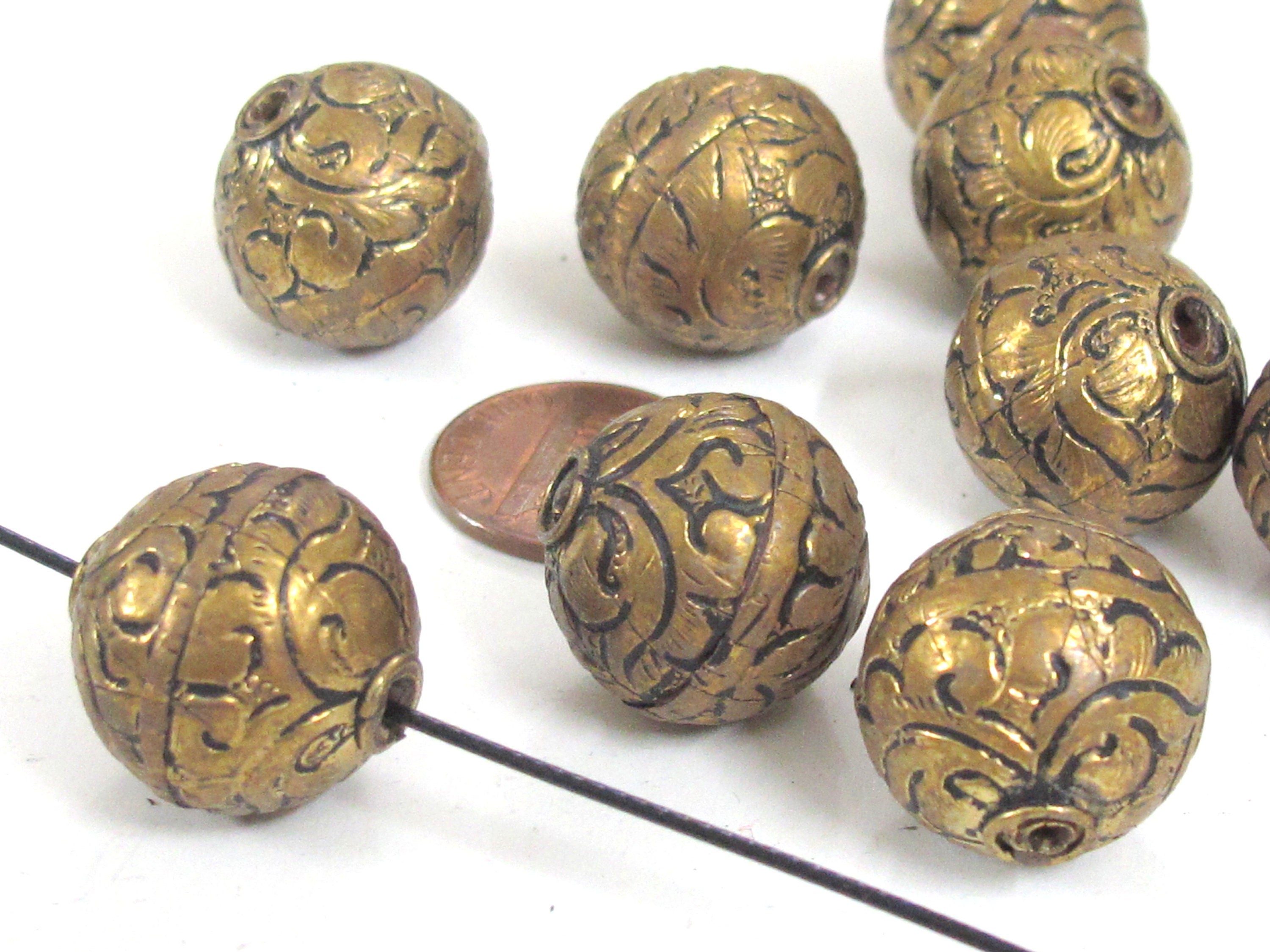 1 Bead - Large size 19 - 20 mm Tibetan brass floral repousse antiqued golden tone beads from Nepal - BD907Mz