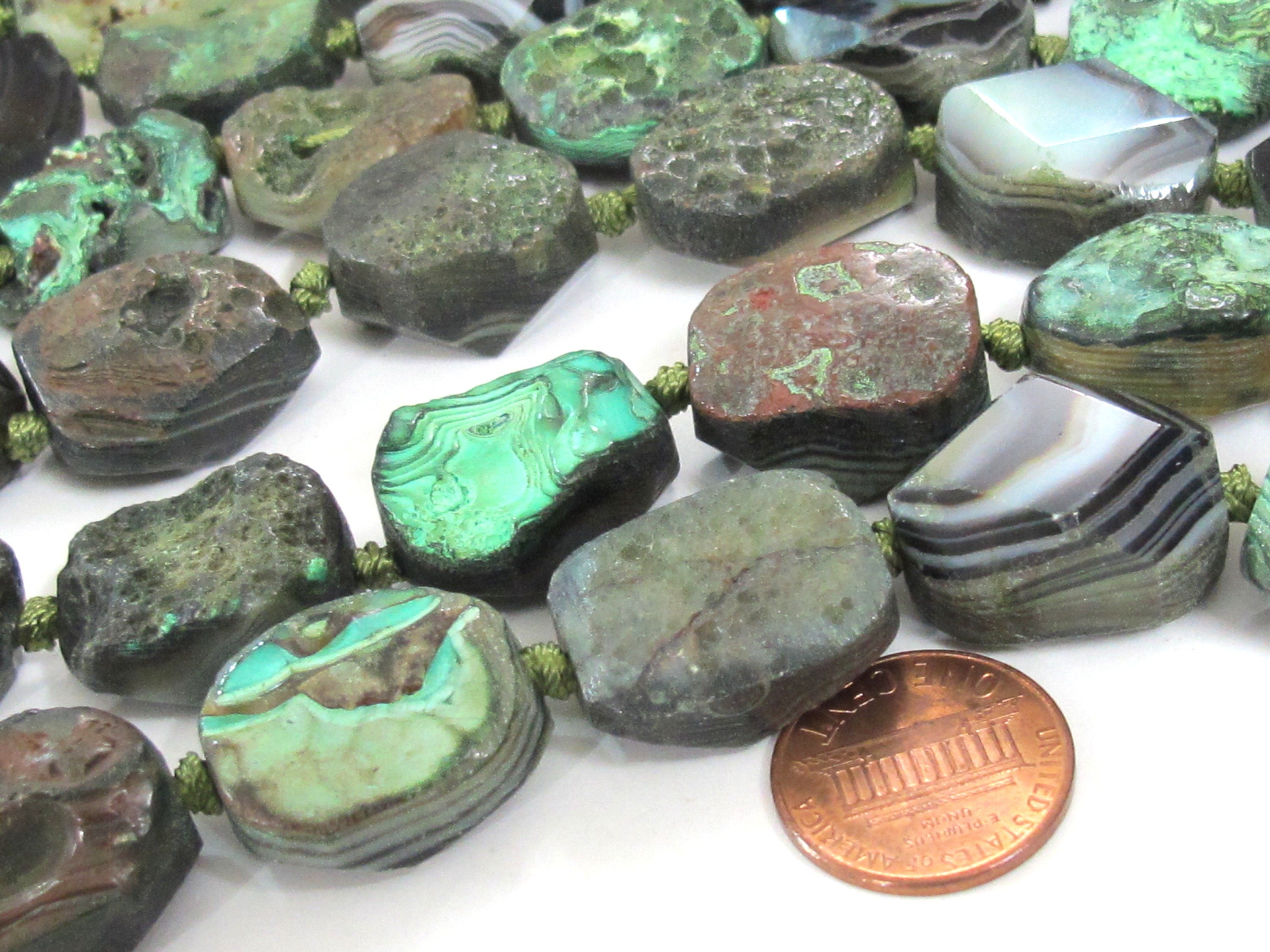 4 BEADS - Beautiful oval shape reversible Green color rough agate coin slab beads and facet cut smooth on reverse side - GM289K