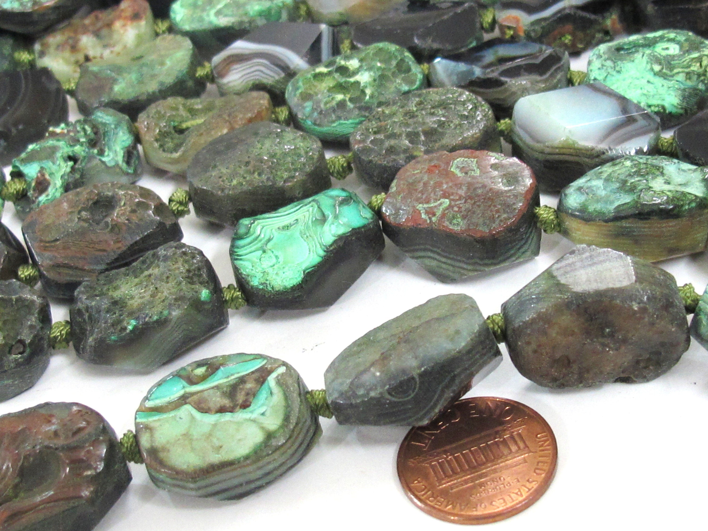4 BEADS - Beautiful oval shape reversible Green color rough agate coin slab beads and facet cut smooth on reverse side - GM289K