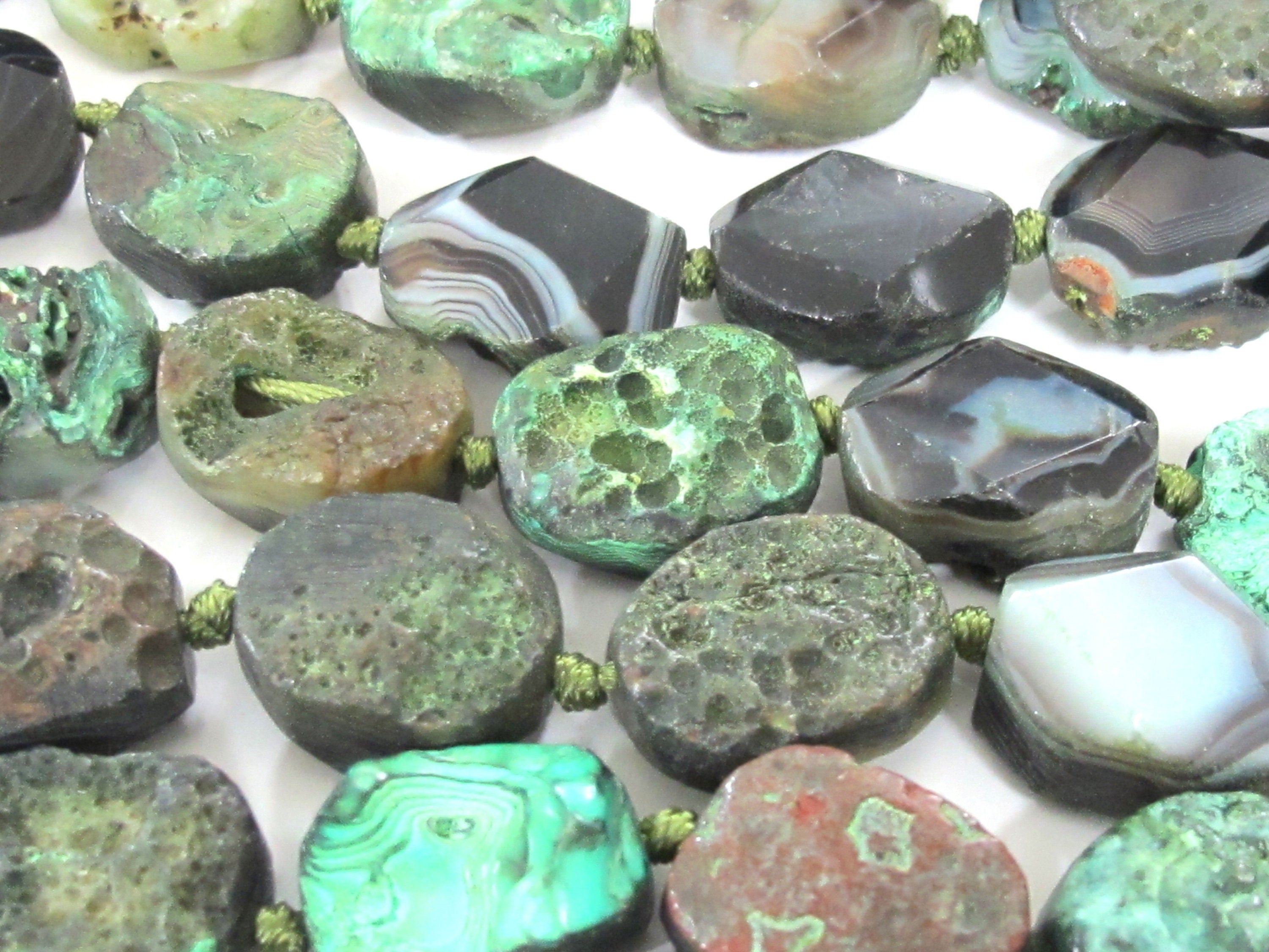 4 BEADS - Beautiful oval shape reversible Green color rough agate coin slab beads and facet cut smooth on reverse side - GM289K
