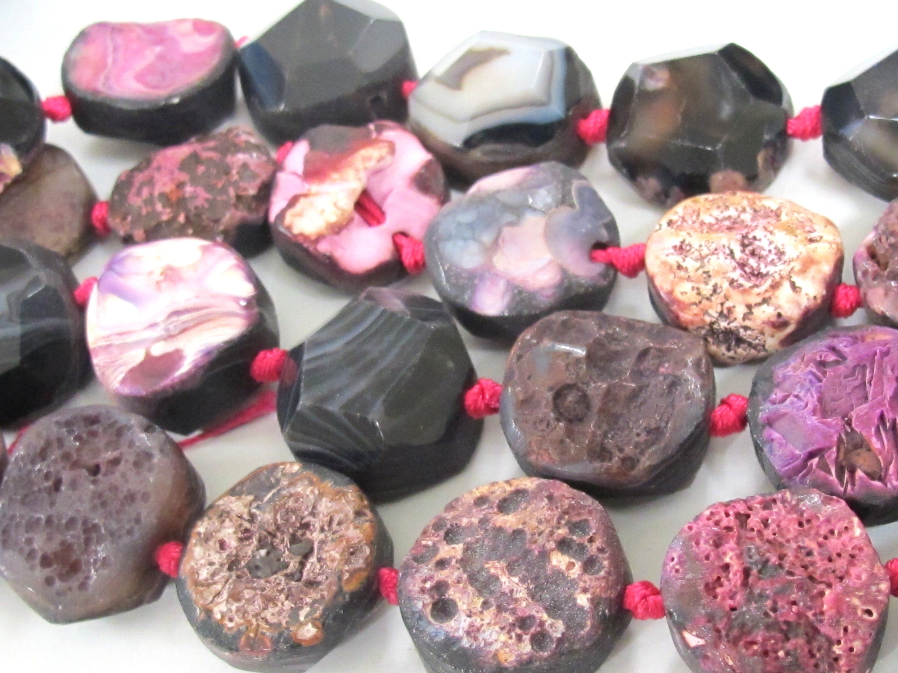 4 Beads - Pink color reversible rough agate coin slab beads and facet cut smooth on reverse side - GM289M
