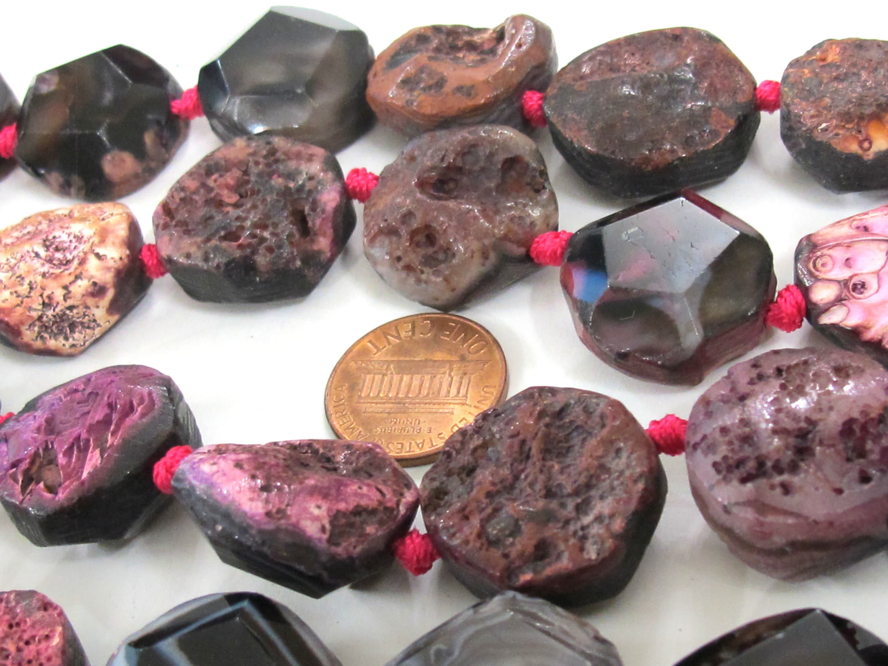 4 Beads - Pink color reversible rough agate coin slab beads and facet cut smooth on reverse side - GM289M
