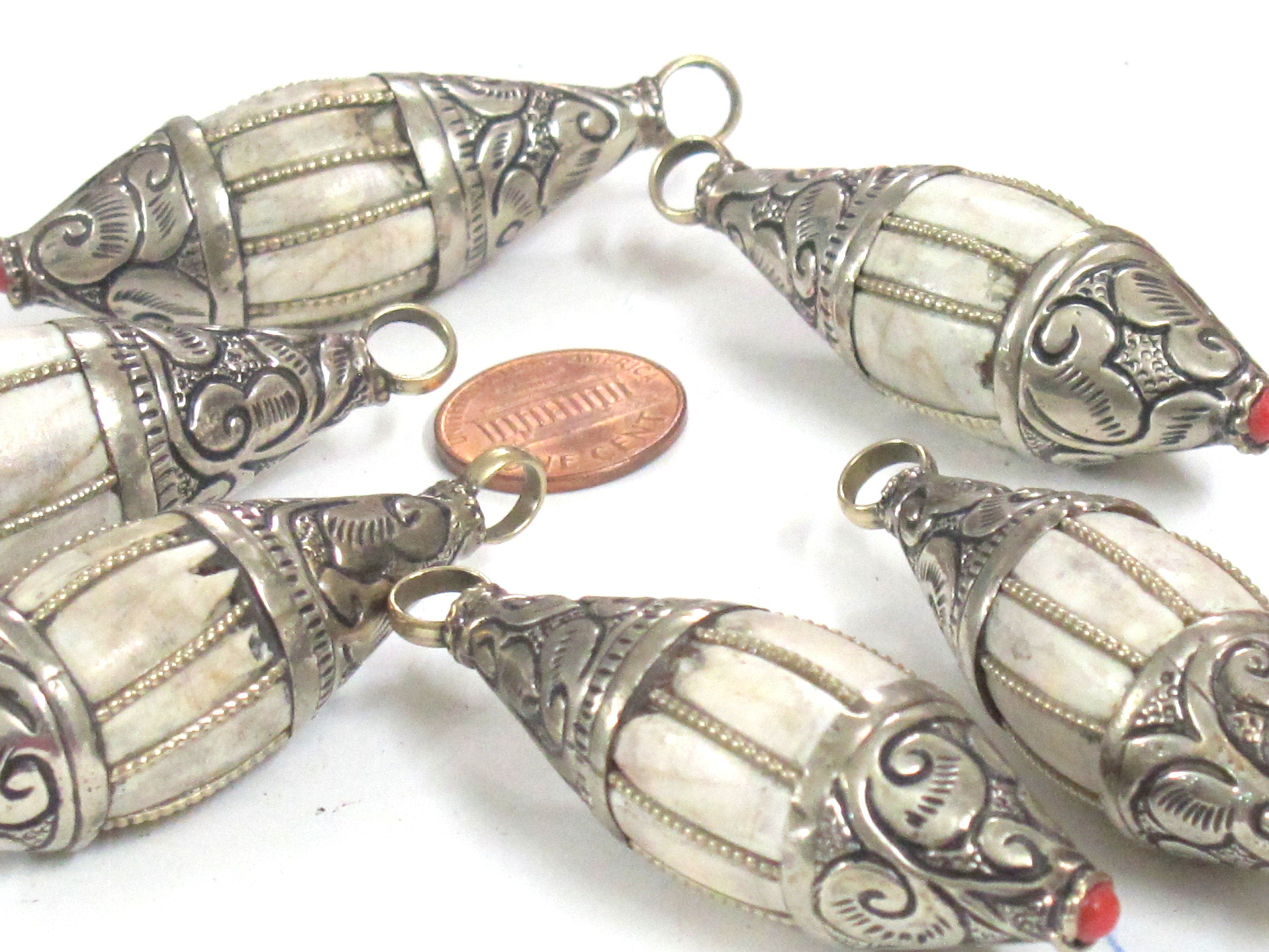 1 Pendant - Ethnic Nepal Tibetan silver color capped wire inlaid Naga Conch shell bicone drop shape pendant from Nepal - PM427K
