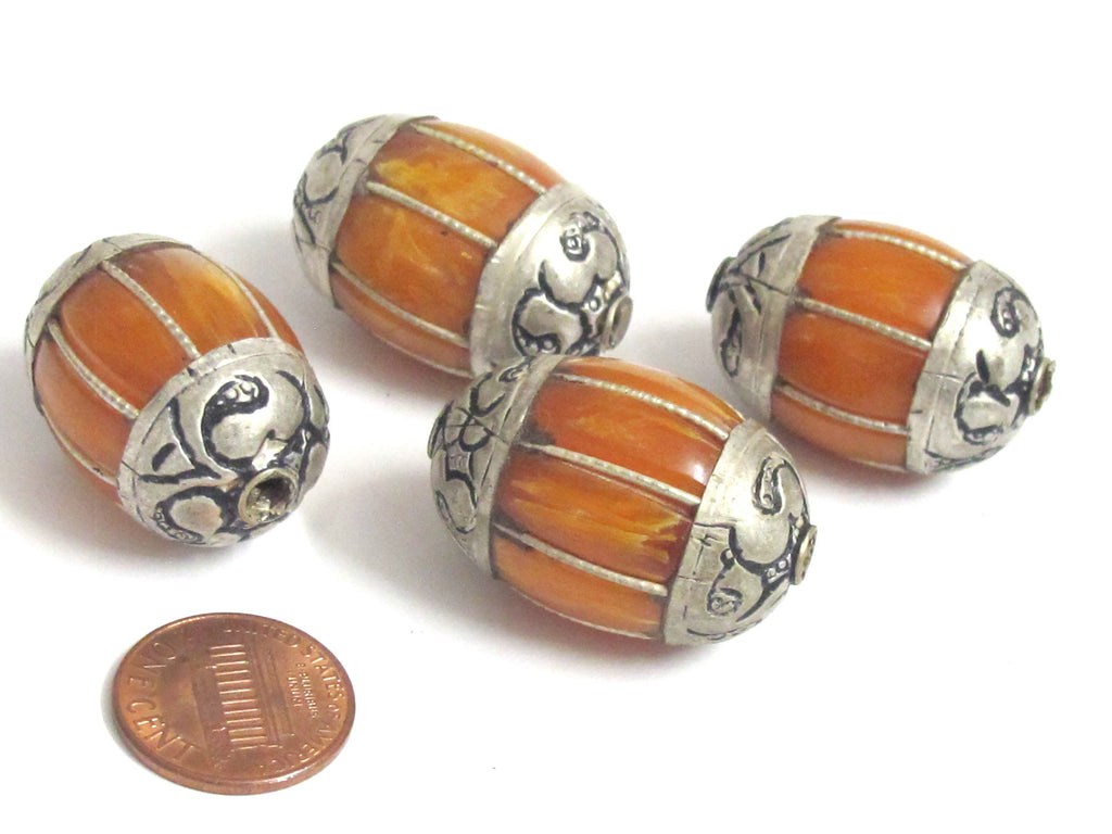 1 BEAD - Large Tibetan copal resin grooved melon shape bead - BD668K