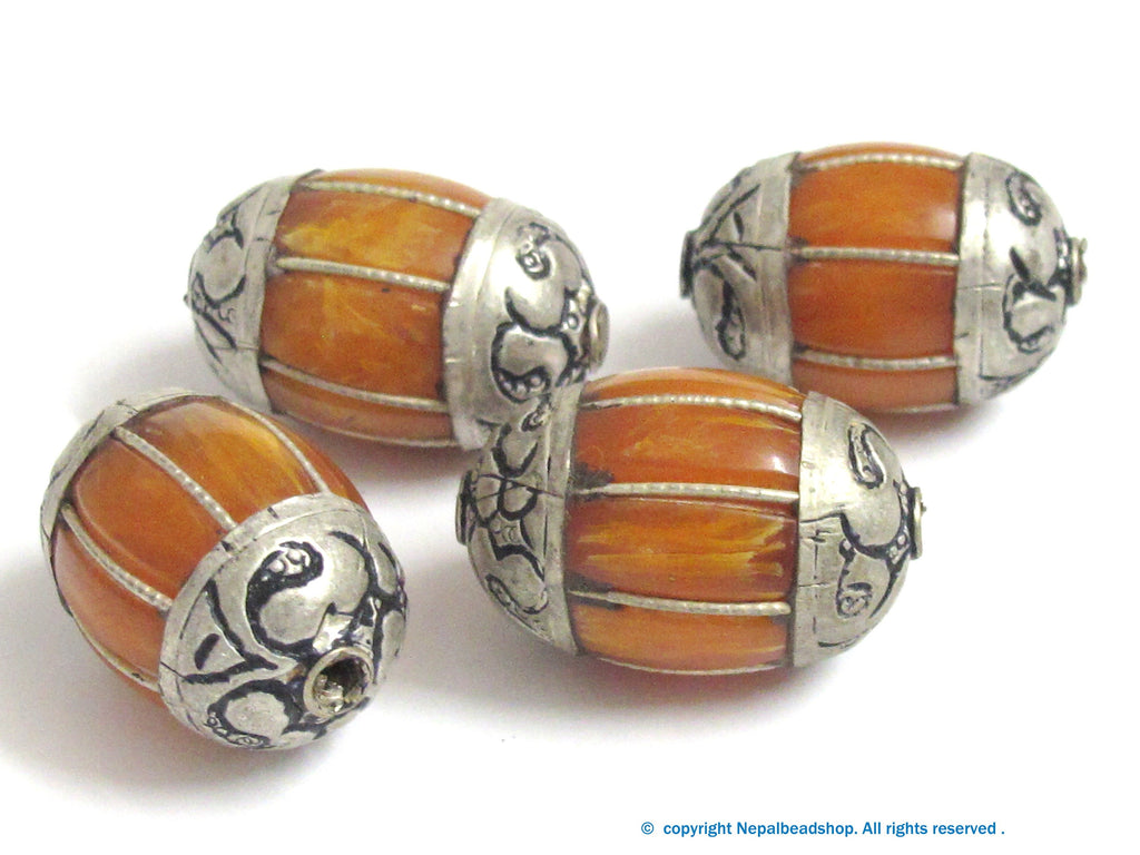 1 BEAD - Large Tibetan copal resin grooved melon shape bead - BD668K