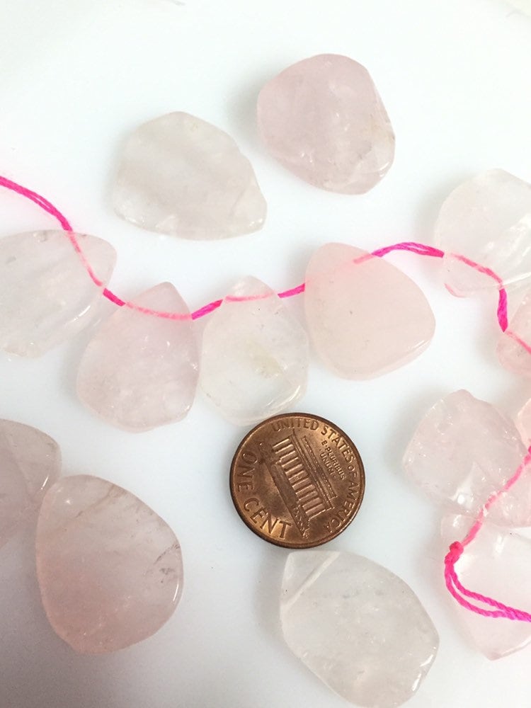 4 beads set - Pink quartz triangular shape gemstone beads - GM326K