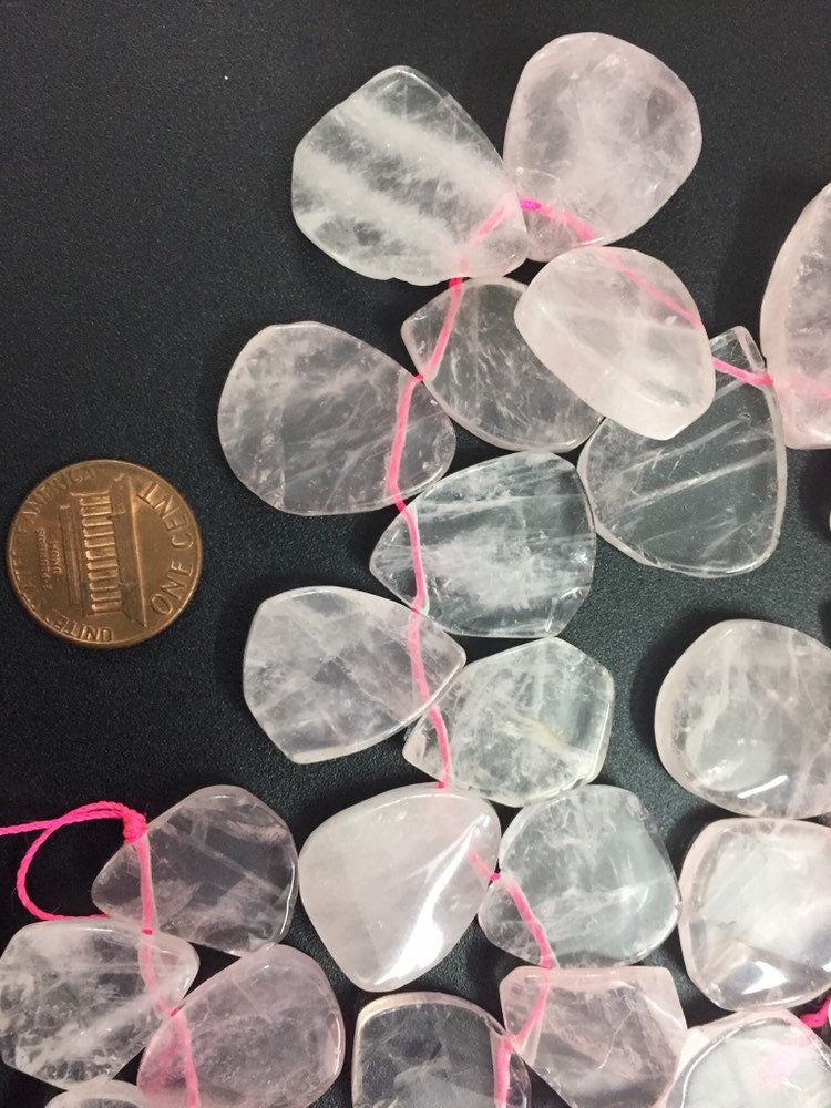 4 beads set - Pink quartz triangular shape gemstone beads - GM326K