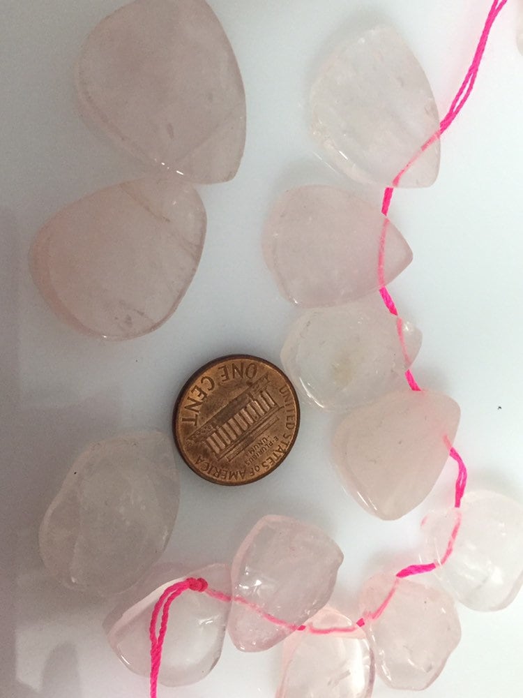 4 beads set - Pink quartz triangular shape gemstone beads - GM326K