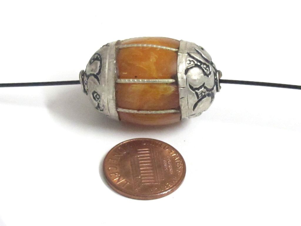 1 BEAD - Large Tibetan copal resin grooved melon shape bead - BD668K