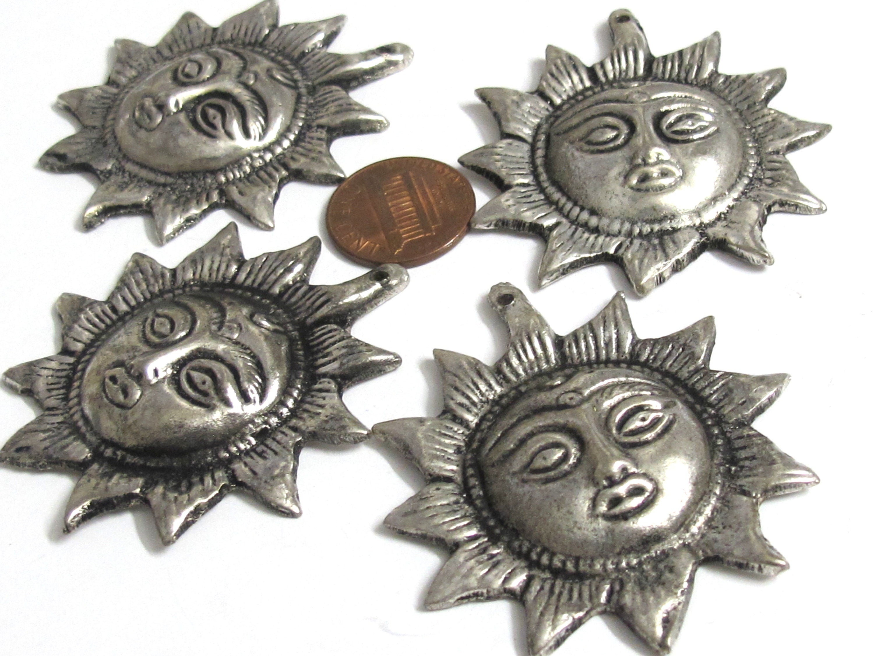 Tibetan Sun Face Pendant | Beautiful Antiqued Silver Finish Sun Design Charm | Nepal Pendant CP016