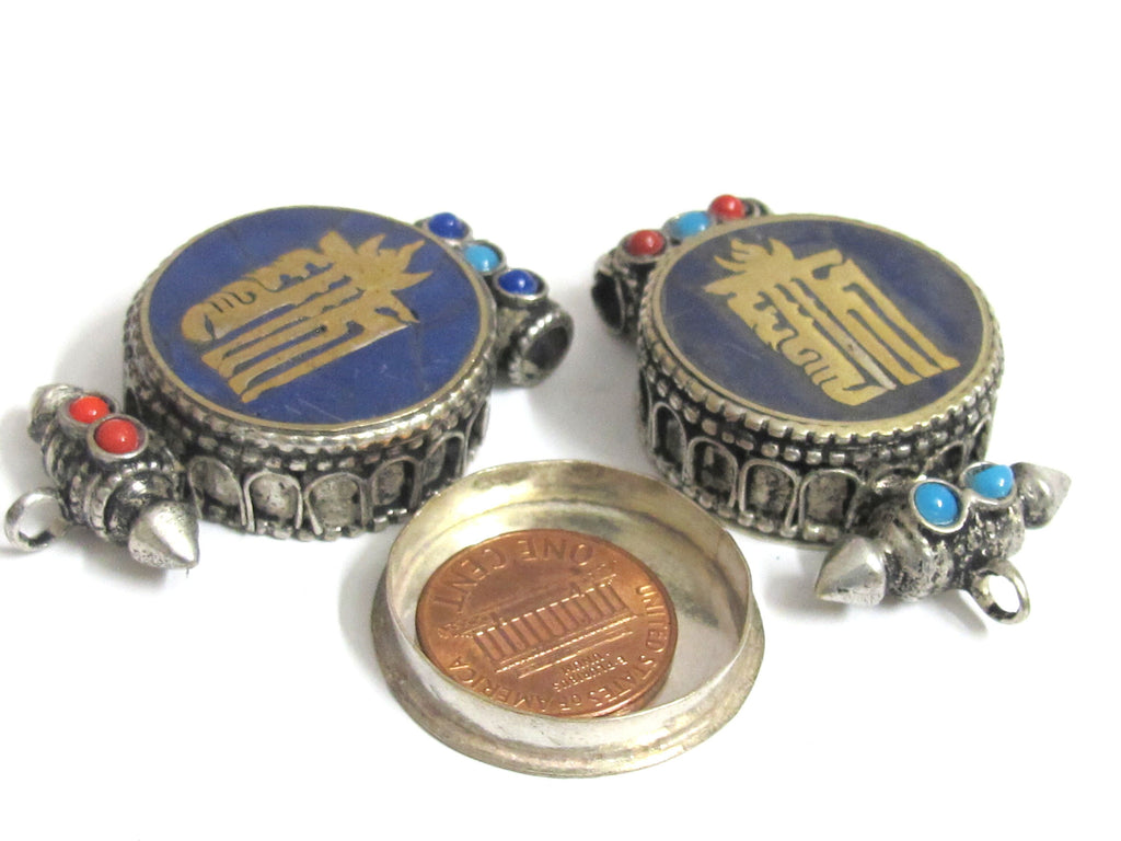 1 pendant - Tibetan antiqued silver finish Lapis brass inlaid Ghau prayer box kalachakra mantra pendant Nepal - PM527K