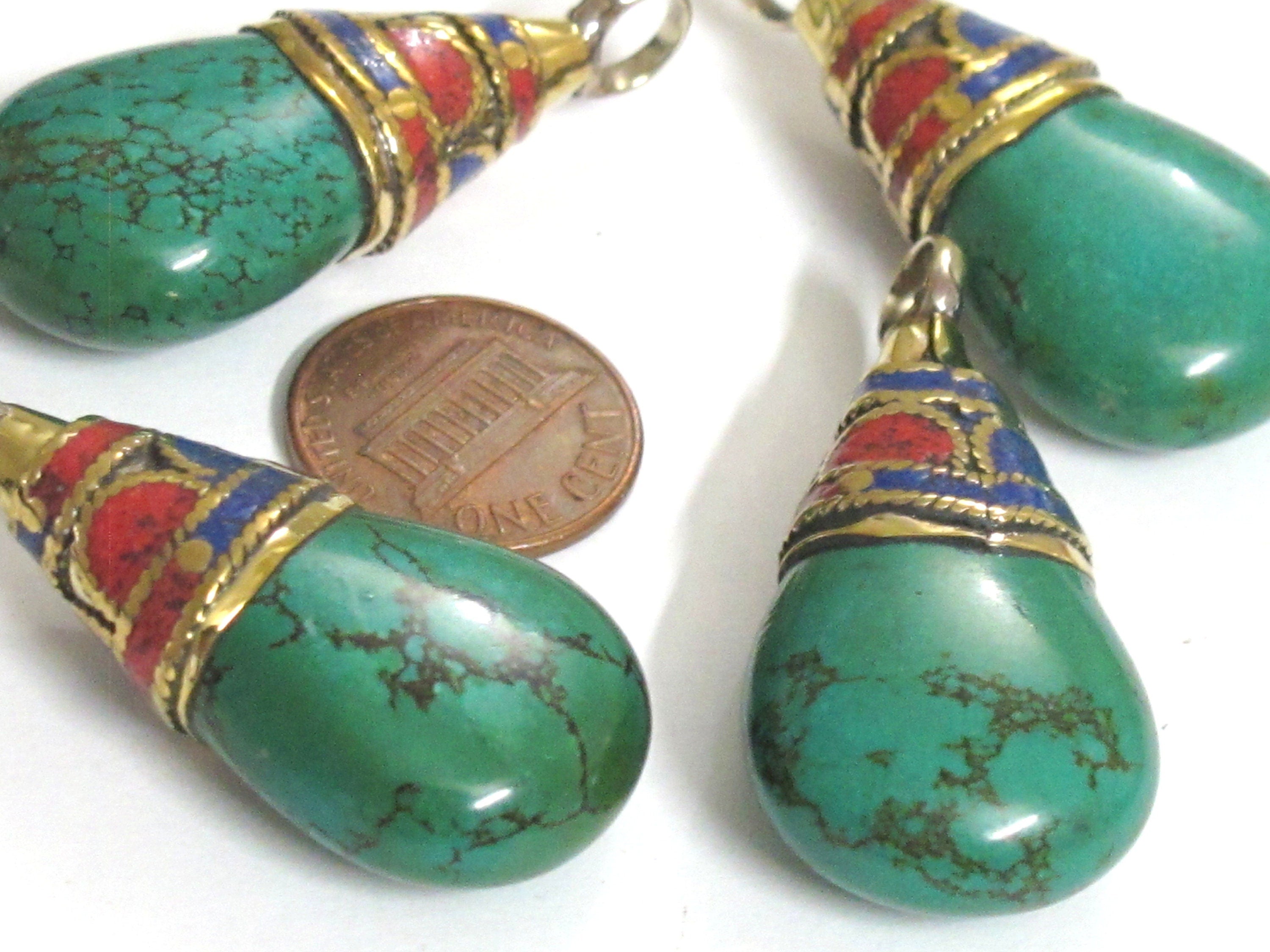 1 Pendant - Beautiful Ethnic Nepal Tibetan turquoise drop pendant with brass bail lapis inlay -- PM578