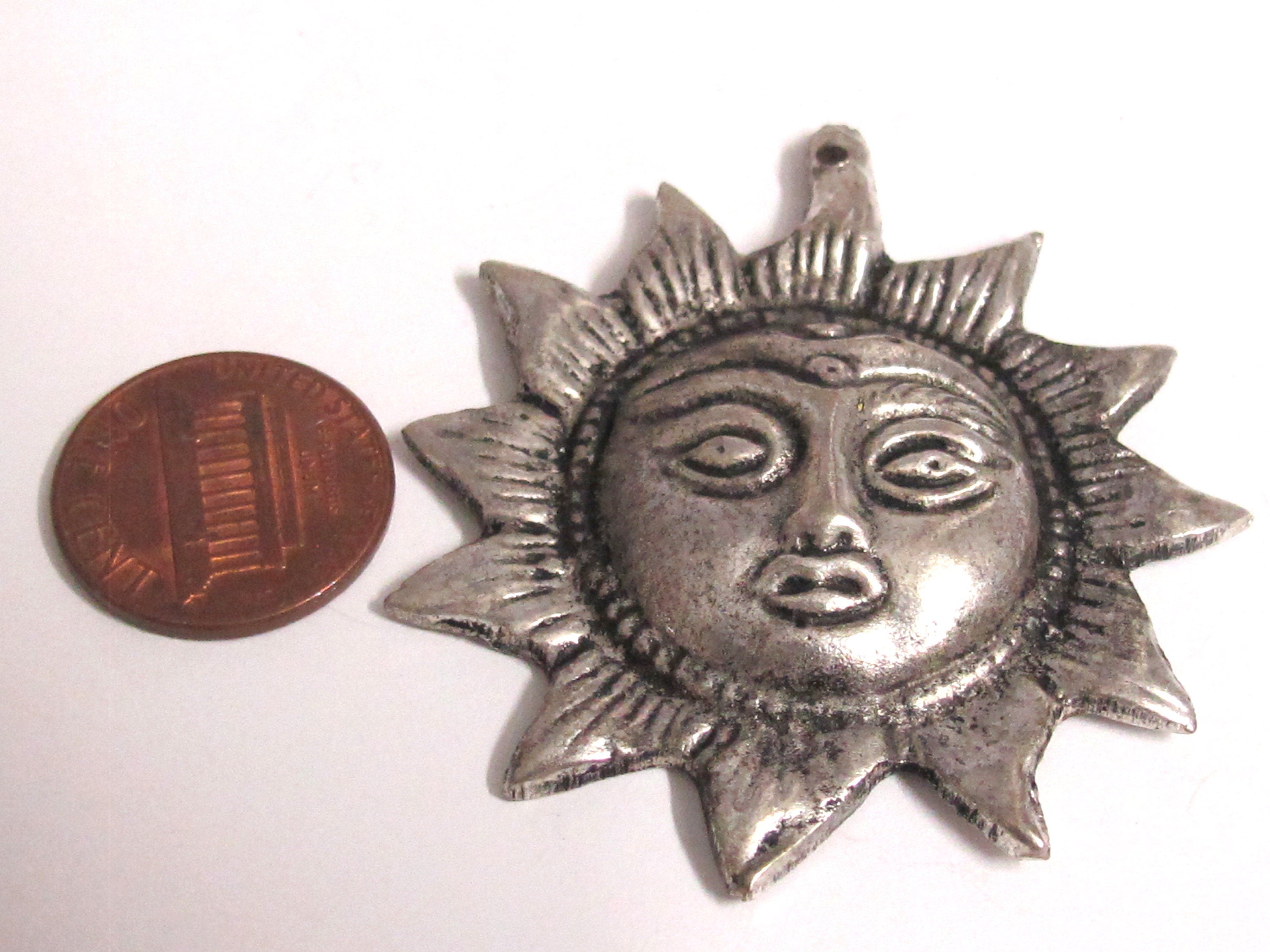 Tibetan Sun Face Pendant | Beautiful Antiqued Silver Finish Sun Design Charm | Nepal Pendant CP016