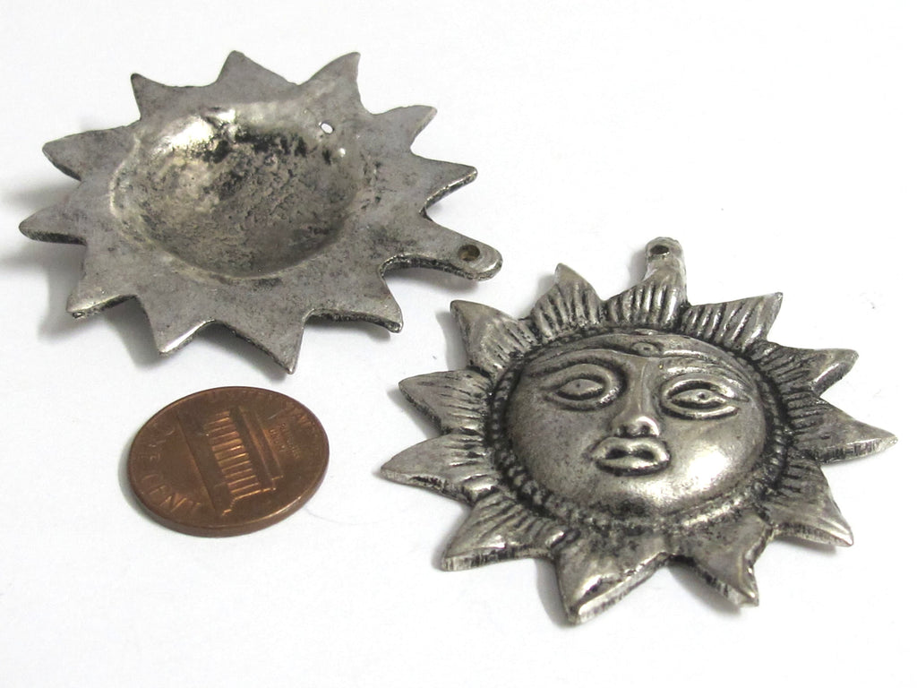 Tibetan Sun Face Pendant | Beautiful Antiqued Silver Finish Sun Design Charm | Nepal Pendant CP016