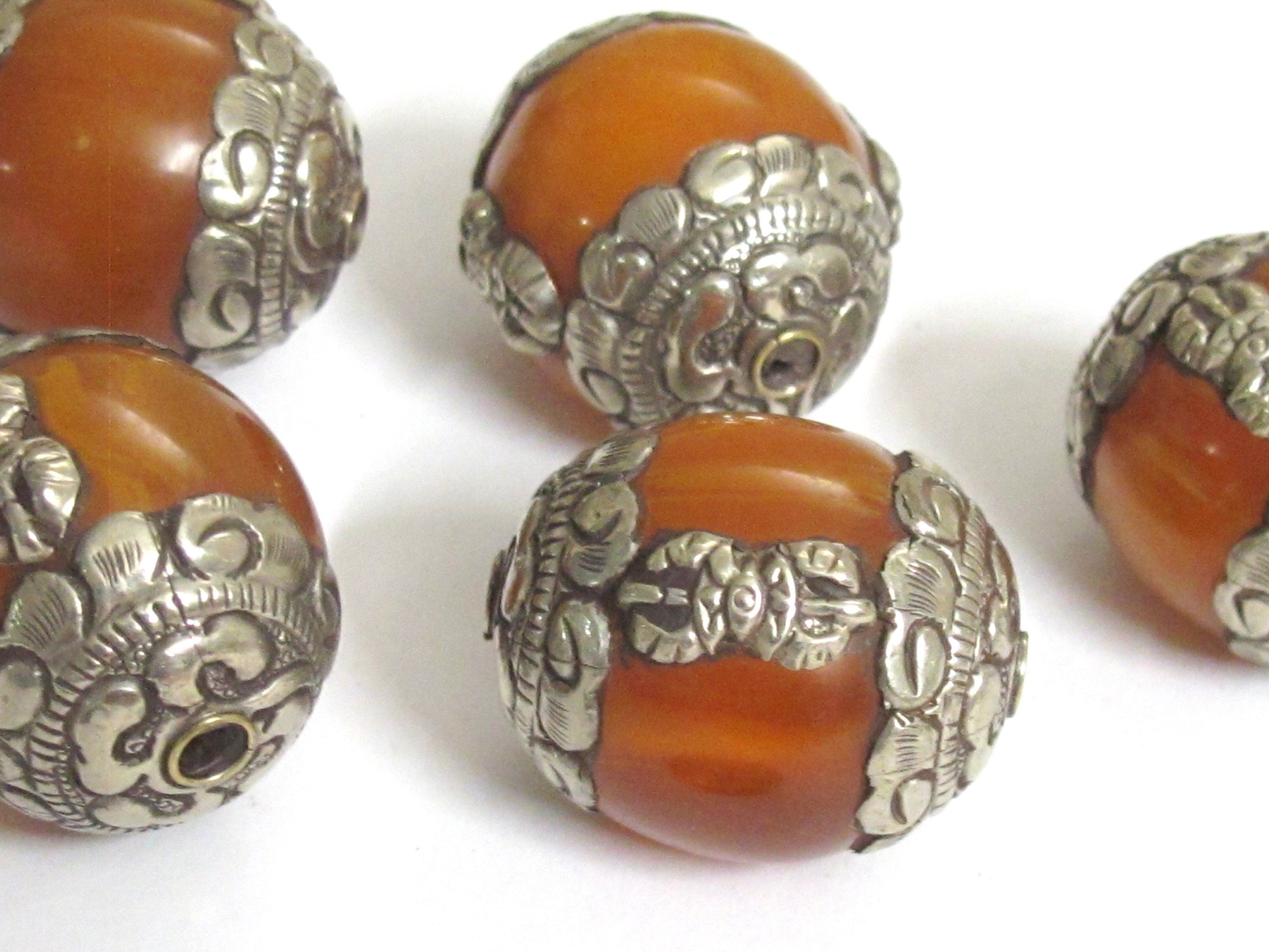 1 bead - Wholesale bulk Nepal beads Tibetan copal resin capped bead with tibetan silver dorje vajra symbol - BD473K