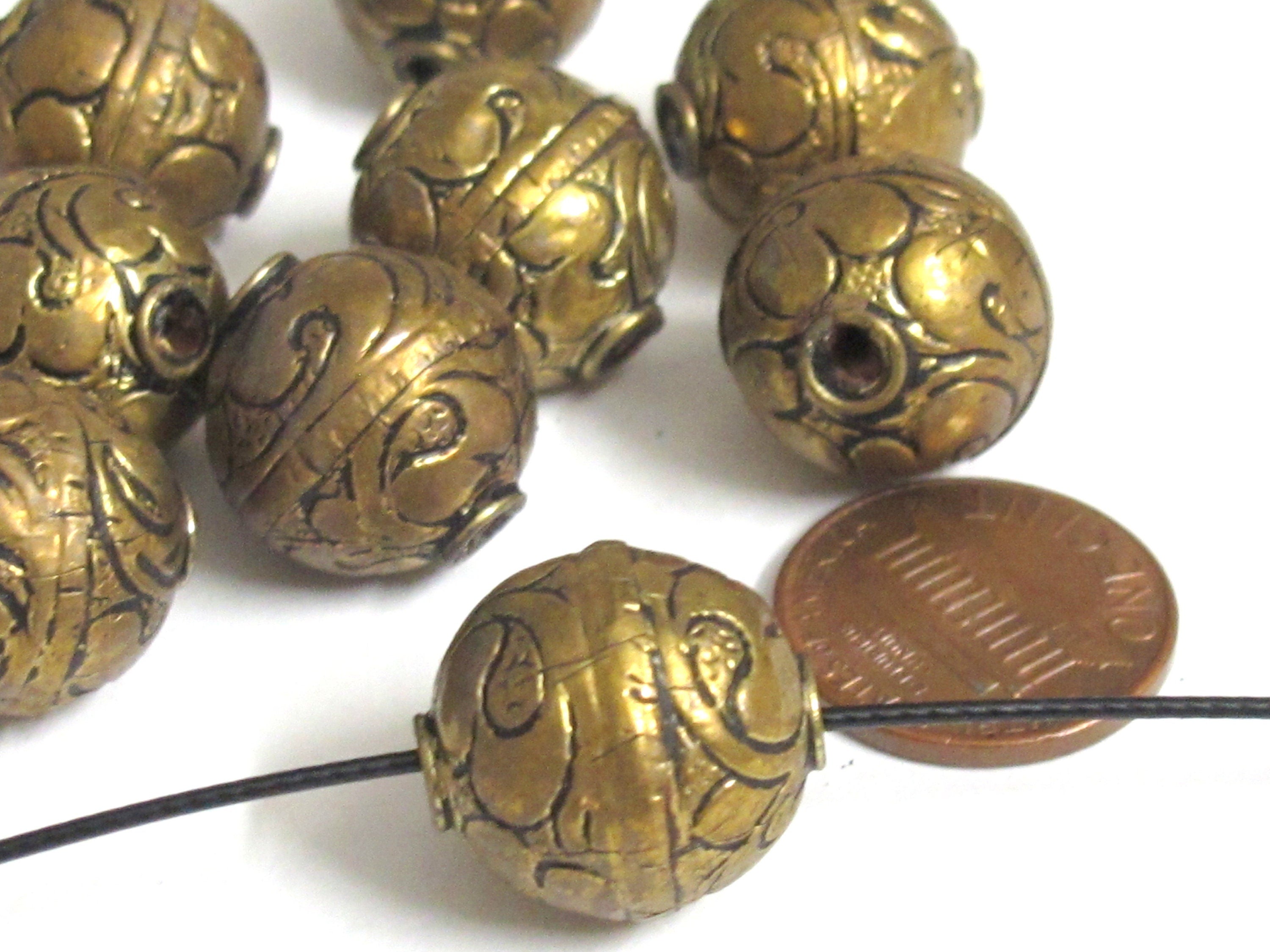 1 bead - Tibetan beads nepal brass beads floral carving antiqued golden brass beads wholesale bulk lot Nepal - BD902K