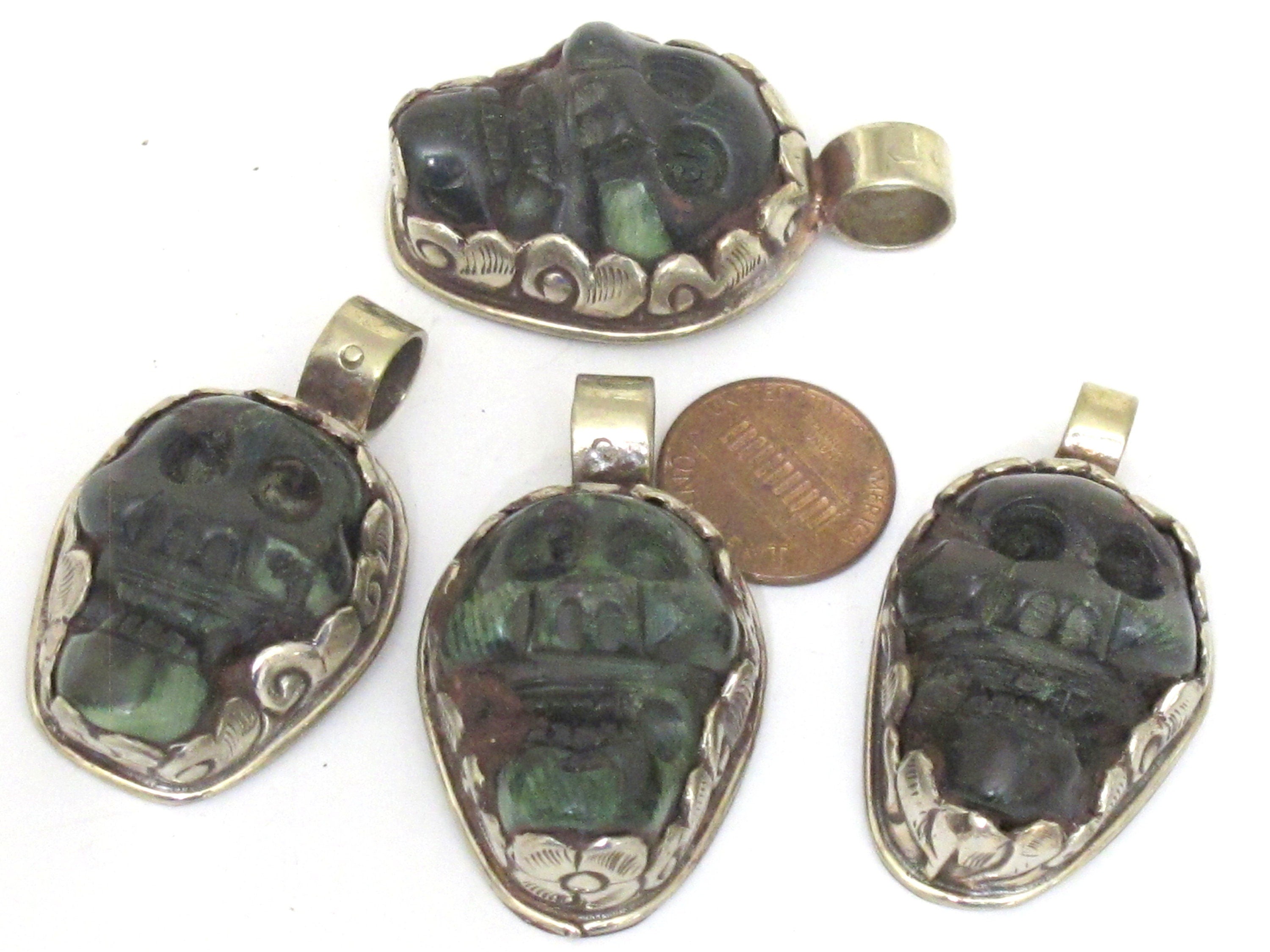 1 Pendant - Gorgeous tribal carved skeleton skull head face green agate gemstone pendant with floral carving - PM348P