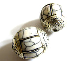 1 Bead - Tibetan bead white cream color crackle resin silver color capped floral design bead Nepal beads big bold size - BD452