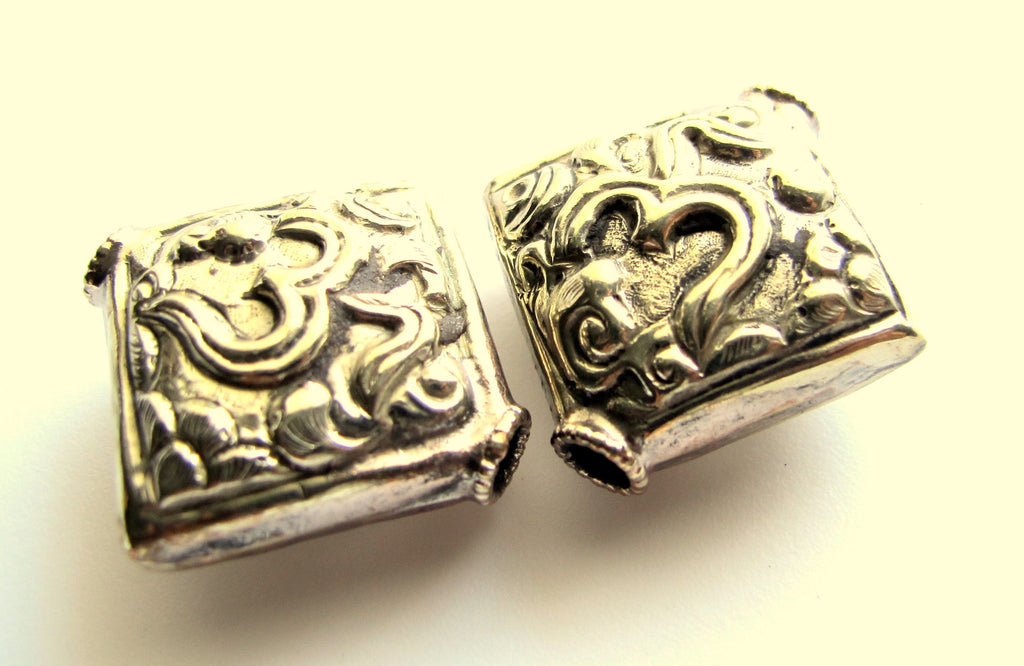 1 Bead - Tibetan OM bead tibetan silver beads om ohm mantra beads nepal beads antiqued silver finish square kite shape nepalbeadshop BD094