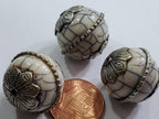 1 Bead - Tibetan bead white cream color crackle resin silver color capped floral design bead Nepal beads Tibetan beads - BD189