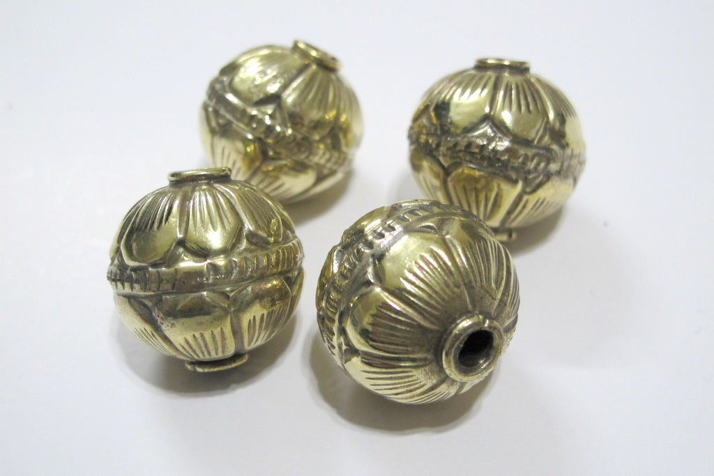 1 BEAD - Large Size 19 -20 mm Tibetan brass repousse floral design oval rondele shape beads Nepal beads Tibetan beads lotus beads BD996