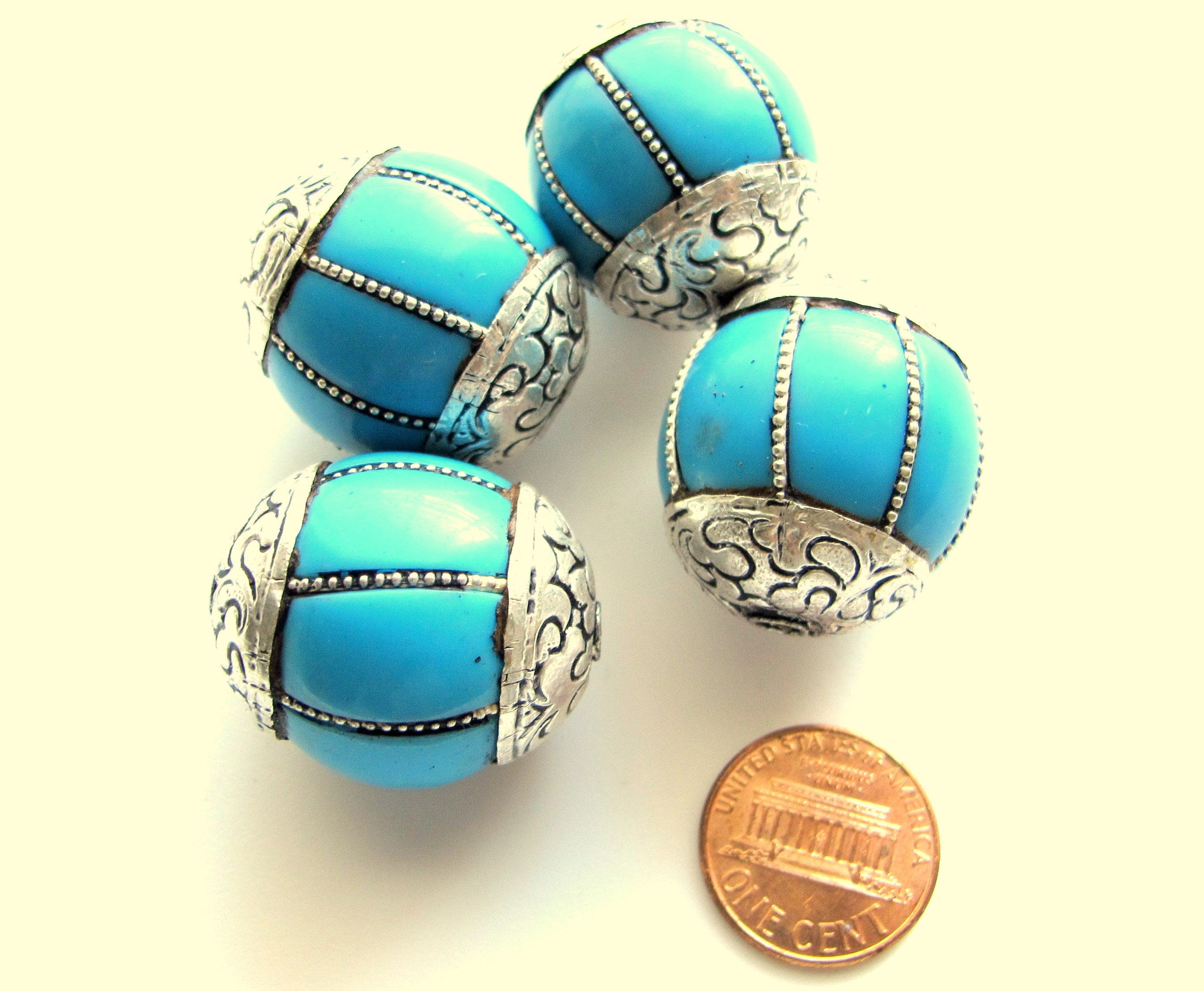 1 Bead- Large grooved melon shape Tibetan silver blue copal resin bead - BD283