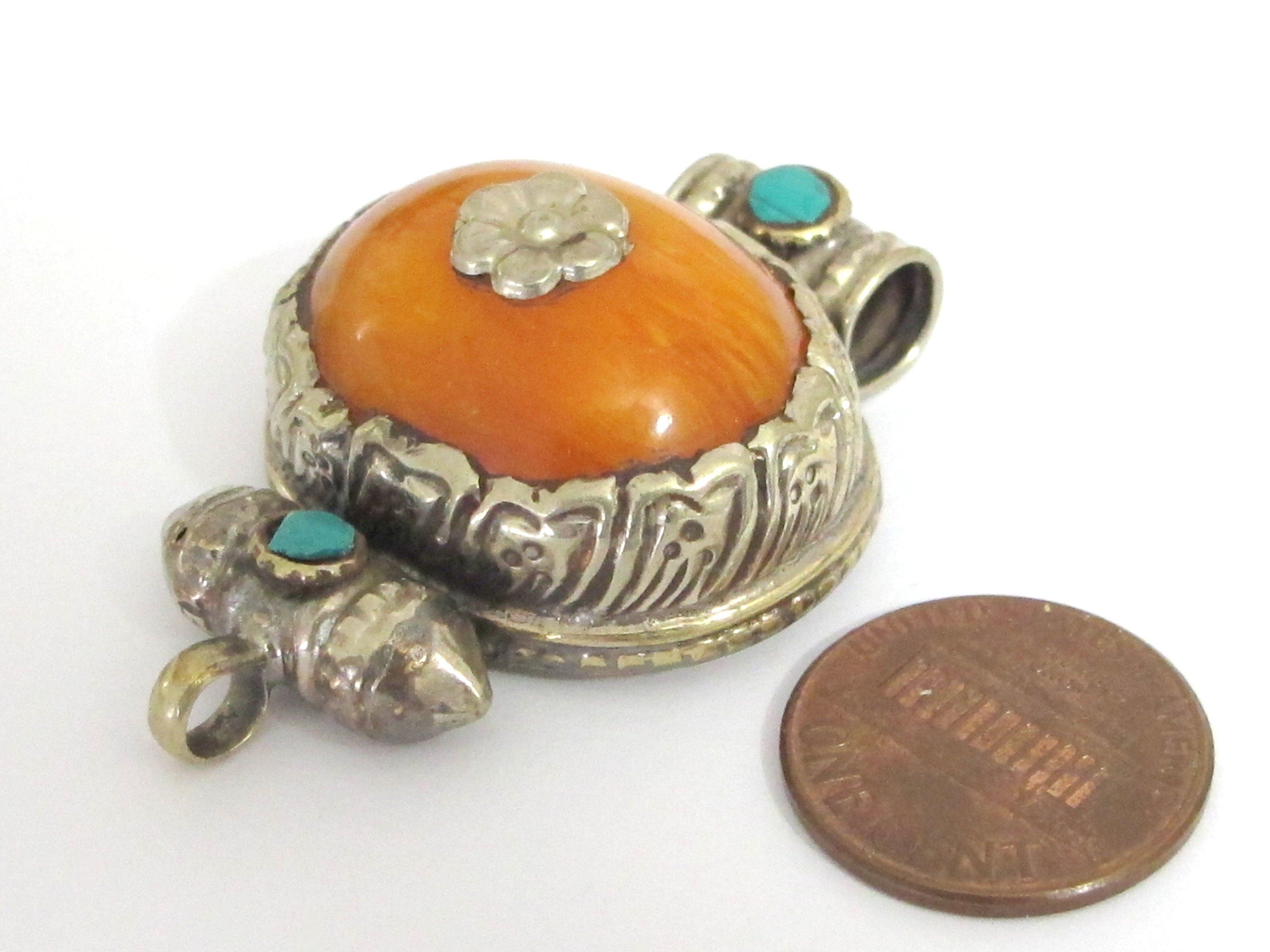 Tibetan copal resin double bail pendant - ethnic Nepal Tibetan dragon phoenix carving jewelry making supplies nepalbeadshop -- PM395E