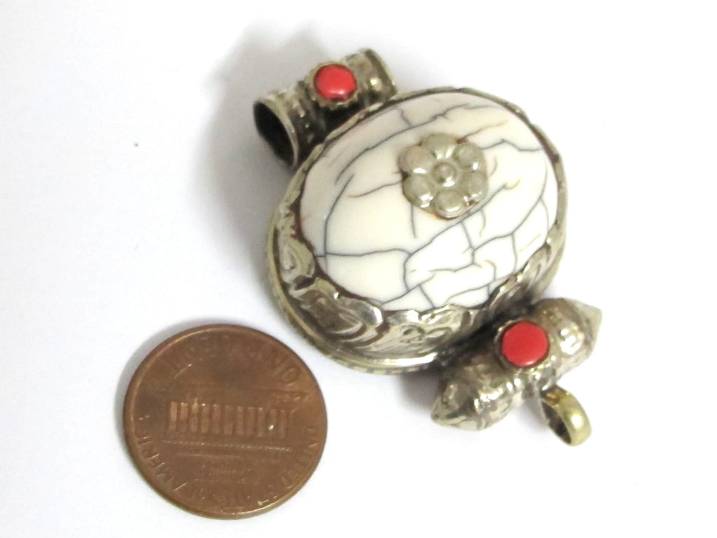Tibetan white cream color crackle resin double bail pendant - ethnic Nepal Tibetan dragon phoenix carving jewelry making supplies - PM395D