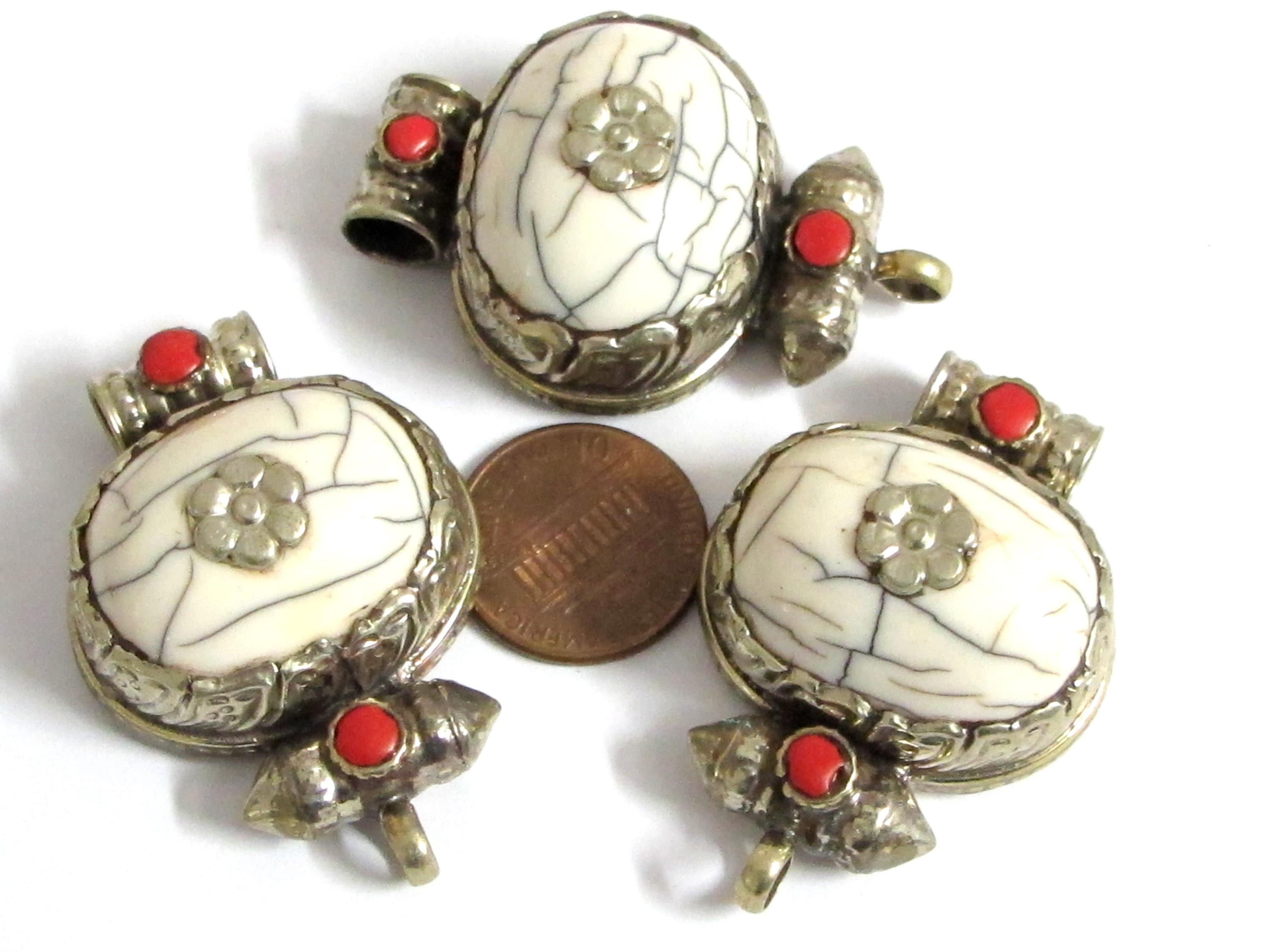 Tibetan white cream color crackle resin double bail pendant - ethnic Nepal Tibetan dragon phoenix carving jewelry making supplies - PM395D