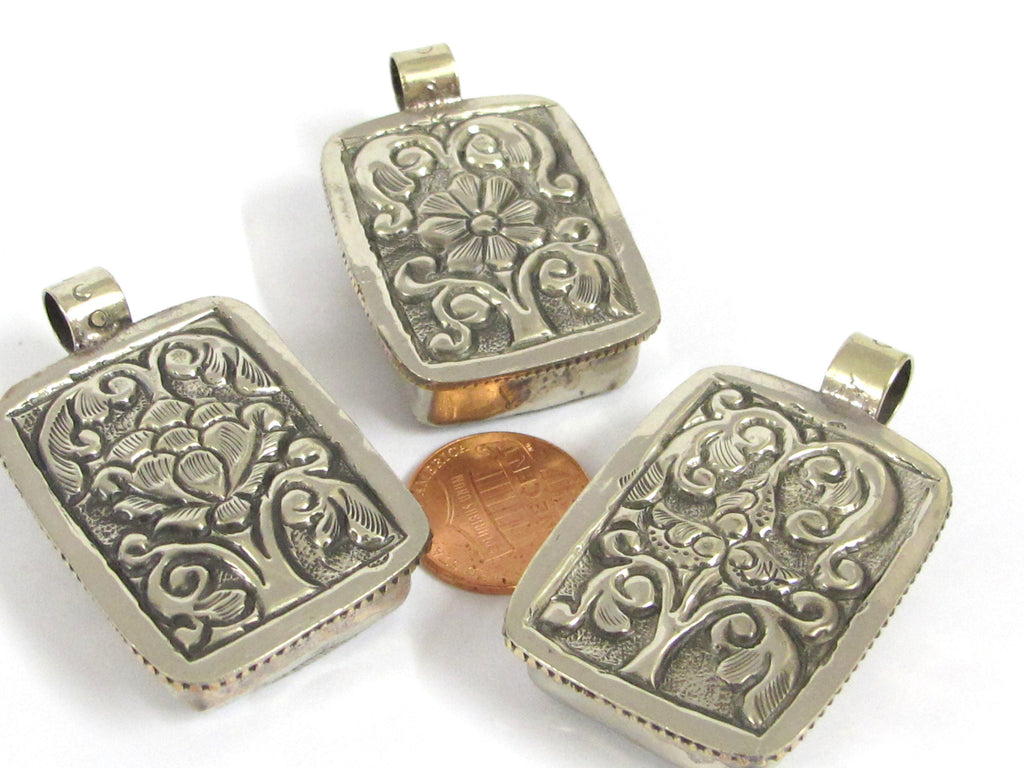1 Tibetan Buddha eye pendant - Ethnic Tibetan cream color Buddha eye pendant with turquoise inlay Nepal bone pendant - PB016B