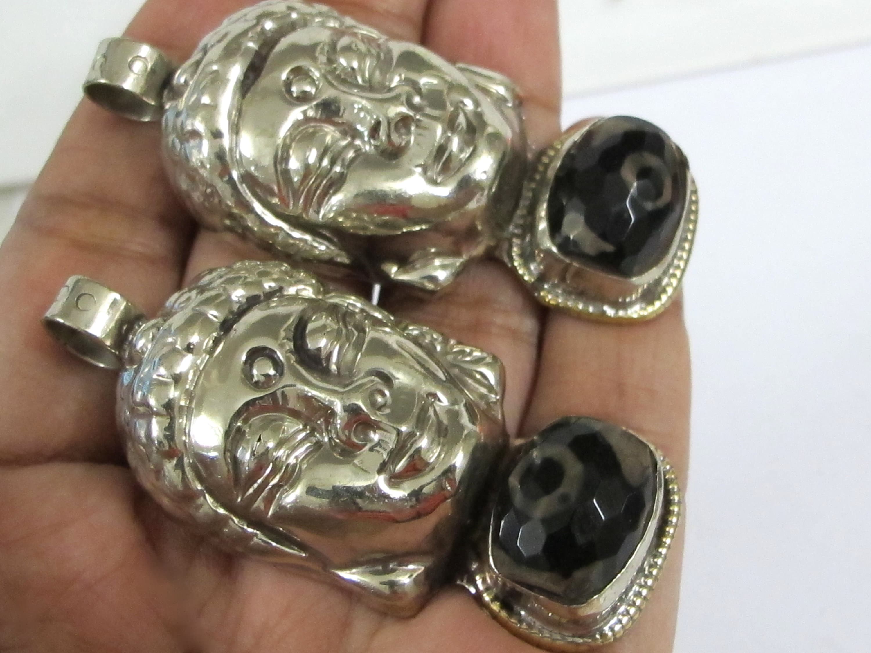 1 pendant - Special Sale Beautiful Buddha head pendant with etched agate dzi gemstone inlay Tibetan Nepal Buddha pendant - PM532E