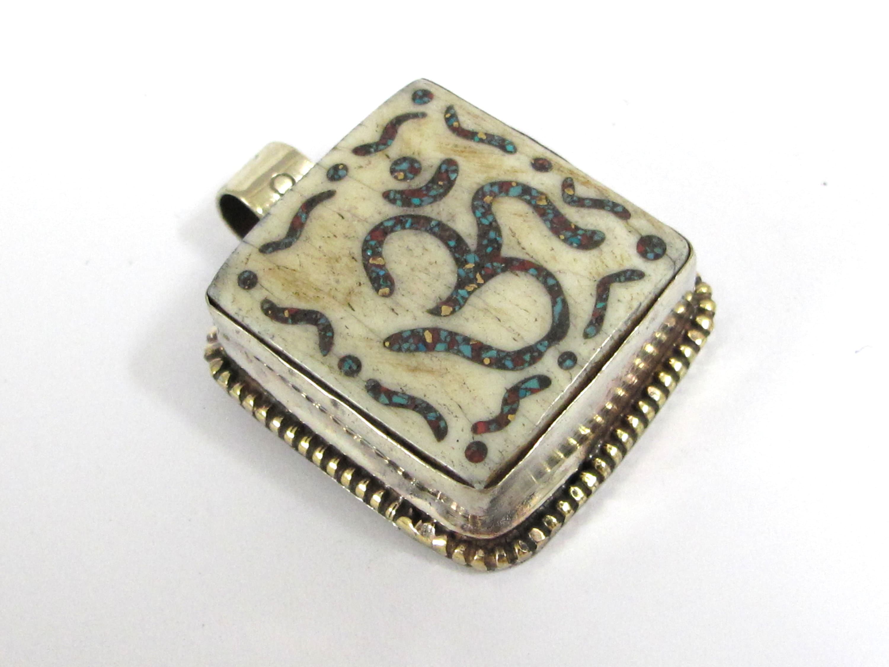 1 Tibetan Om pendant - Ethnic Tibetan Nepal cream color Om pendant with turquoise inlay upcyled cattle bone pendant - PB016A