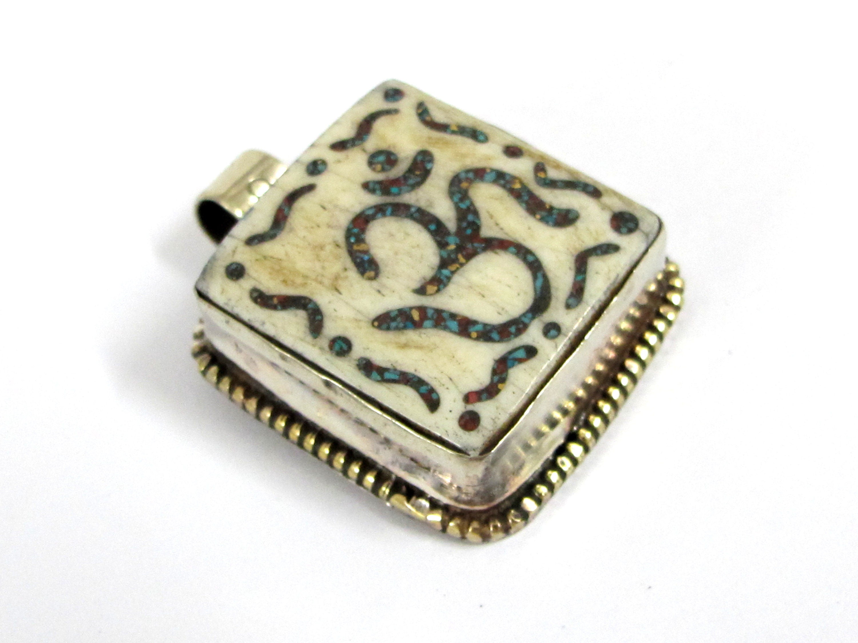 1 Tibetan Om pendant - Ethnic Tibetan Nepal cream color Om pendant with turquoise inlay upcyled cattle bone pendant - PB016A