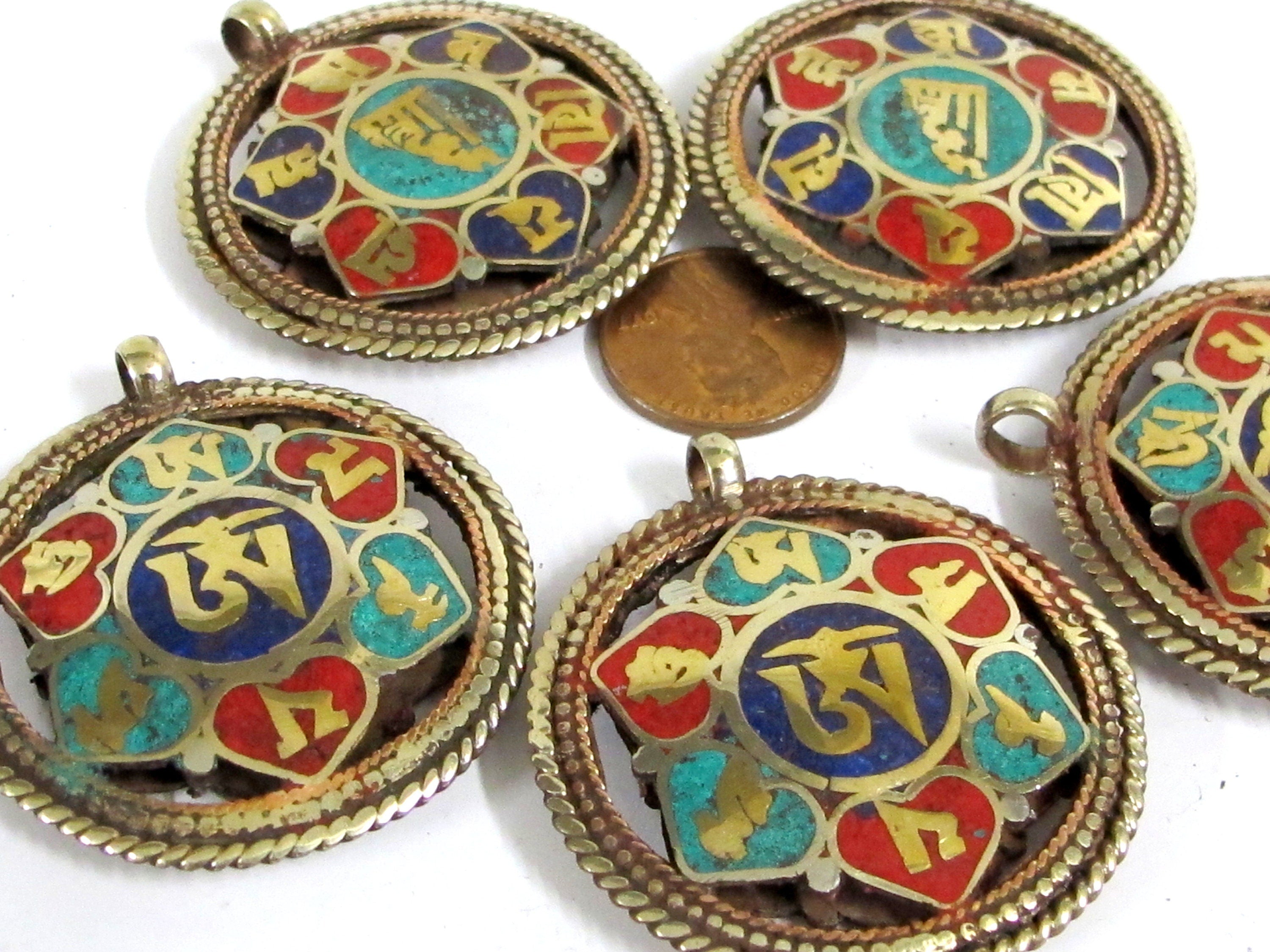 1 Pendant - Reversible Om Kalachakra mantra Brass filigree pendant lapis turquoise inlay aum prayer pendant from Nepal - PM529G