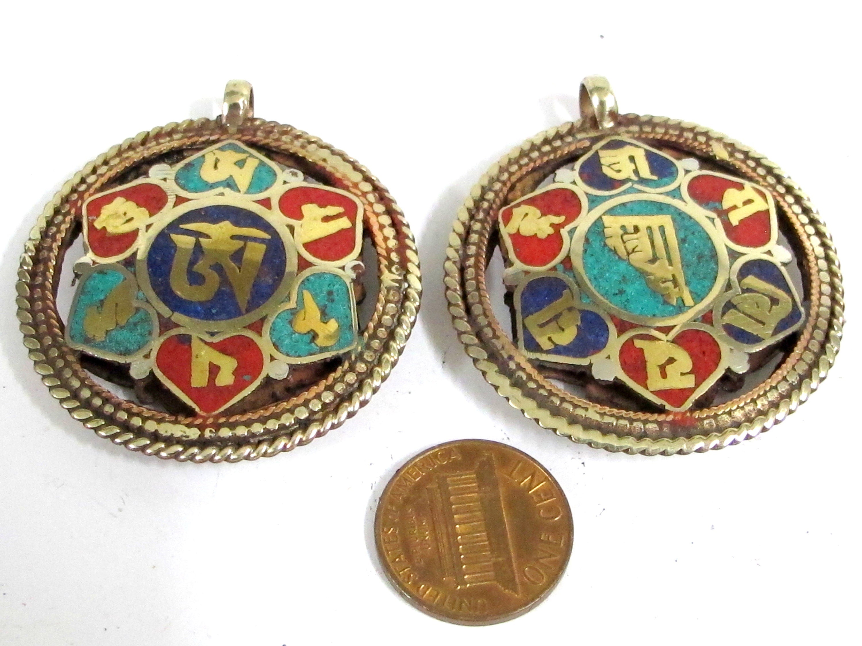 1 Pendant - Reversible Om Kalachakra mantra Brass filigree pendant lapis turquoise inlay aum prayer pendant from Nepal - PM529G