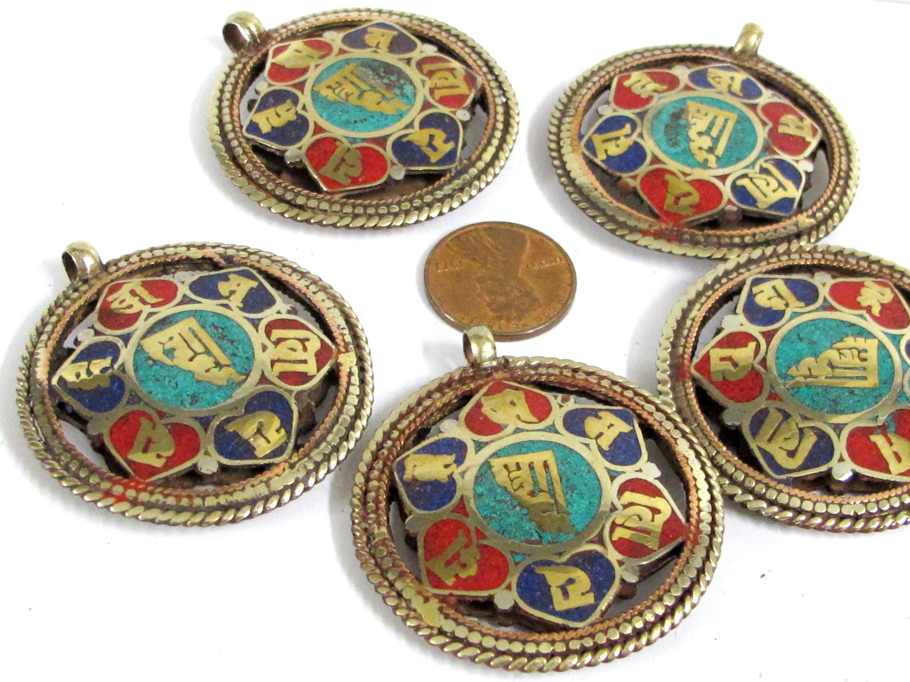 1 Pendant - Reversible Om Kalachakra mantra Brass filigree pendant lapis turquoise inlay aum prayer pendant from Nepal - PM529G