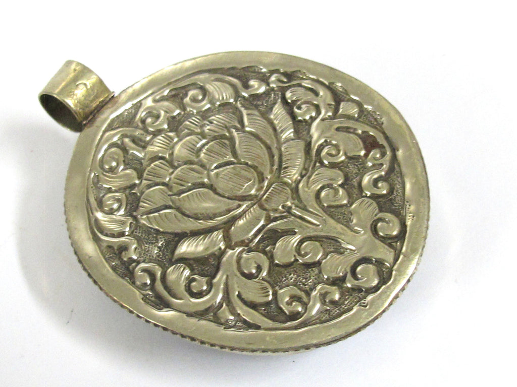 1 Pendant Tibetan Nepal flashy Labradorite gemstone pendant with flower carving on other side nepalbeadshop PM599B