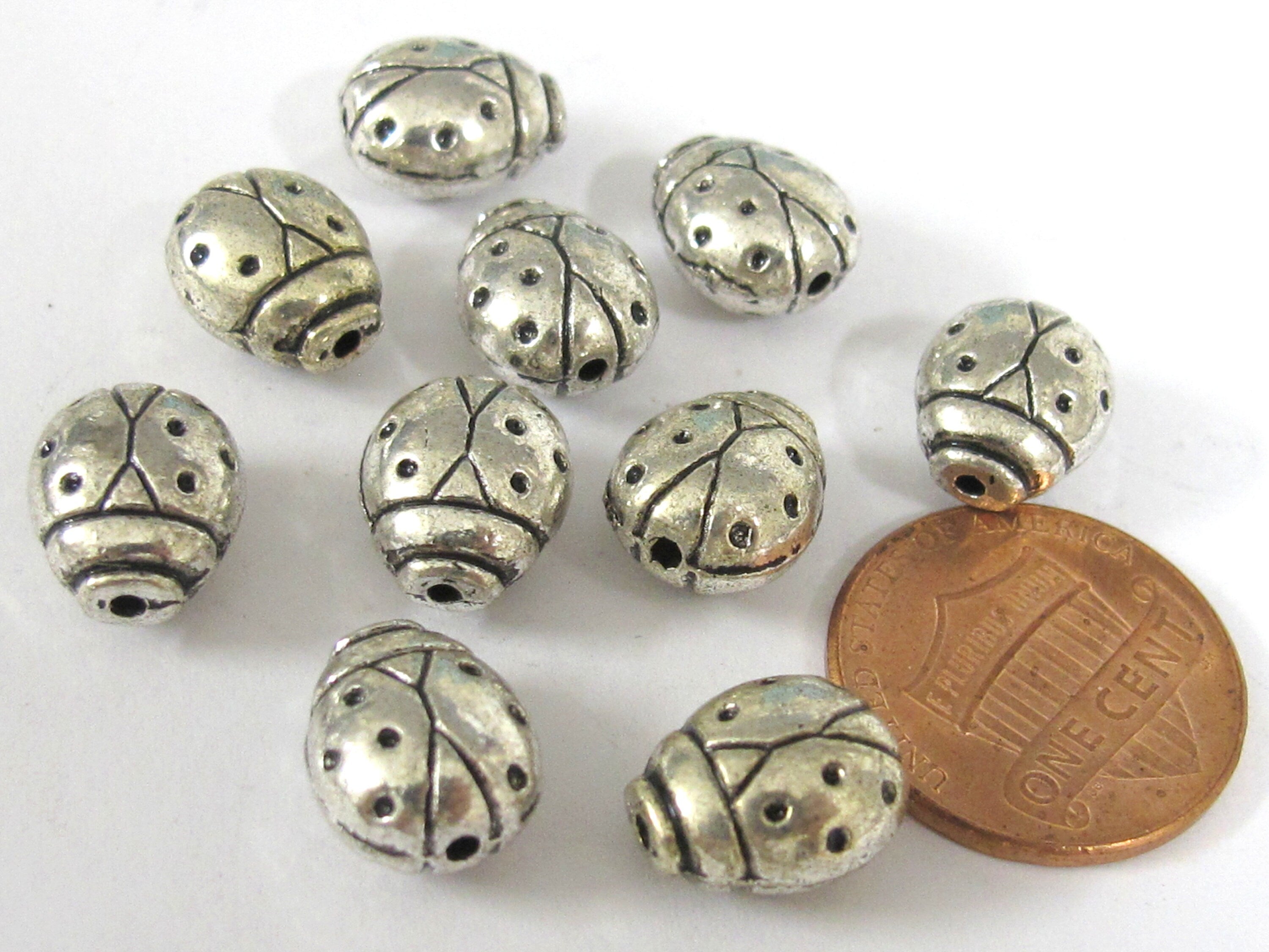 8 Beads - Cute small size lady bug shaped metal beads antiqued silver tone - BD913L
