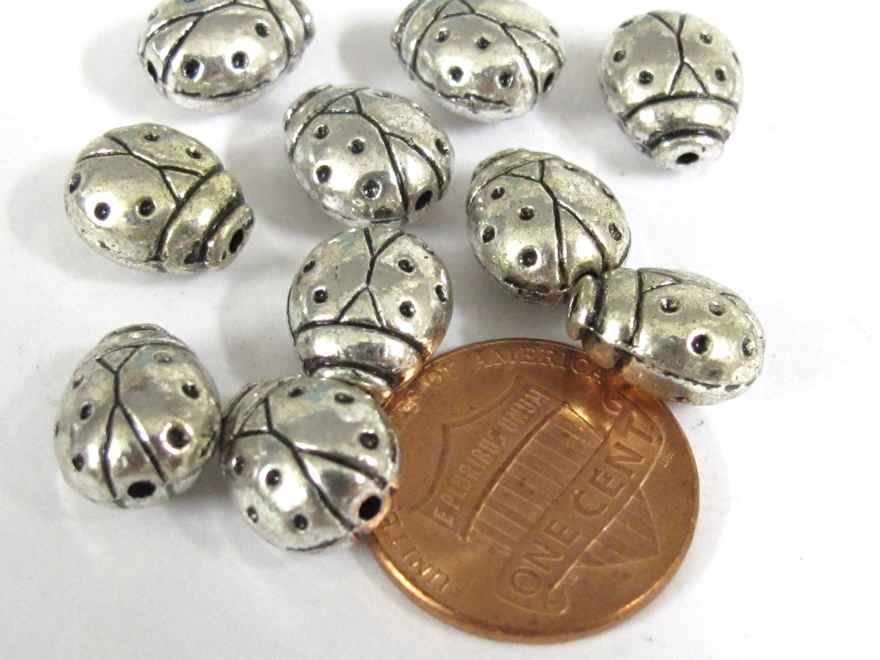 8 Beads - Cute small size lady bug shaped metal beads antiqued silver tone - BD913L